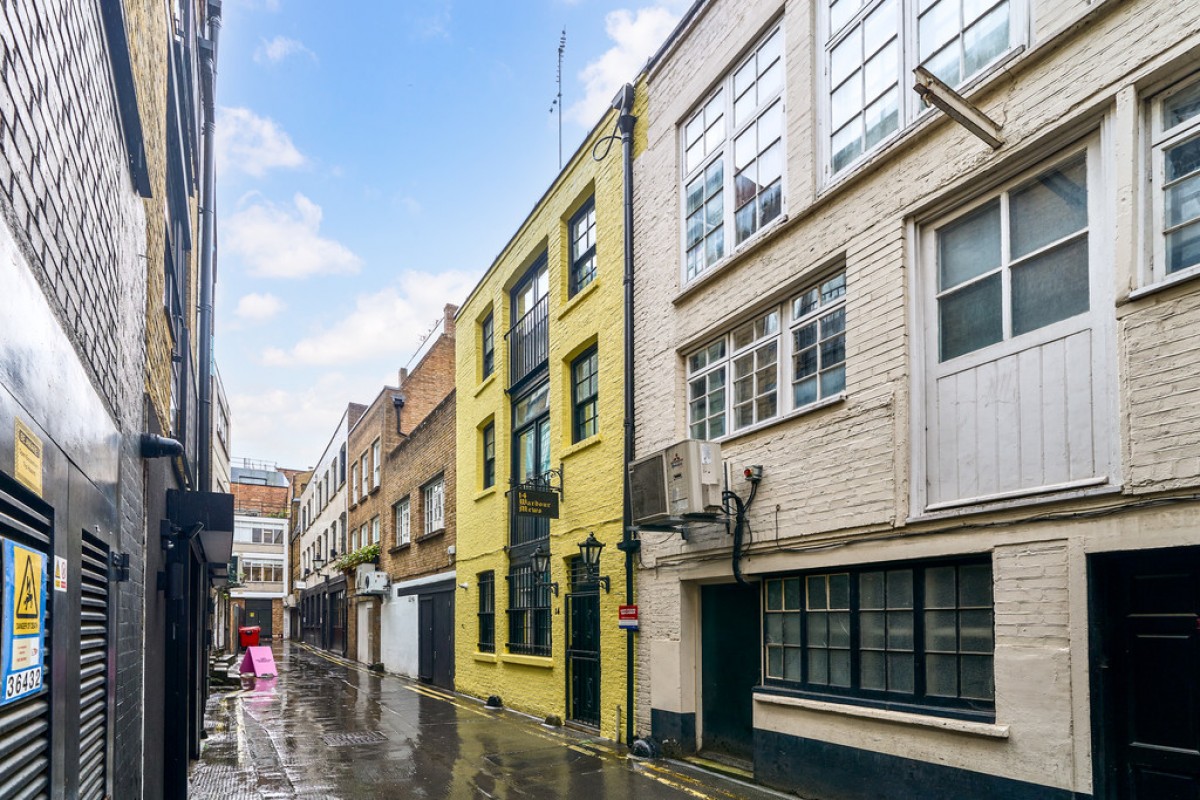 Wardour Mews, Soho