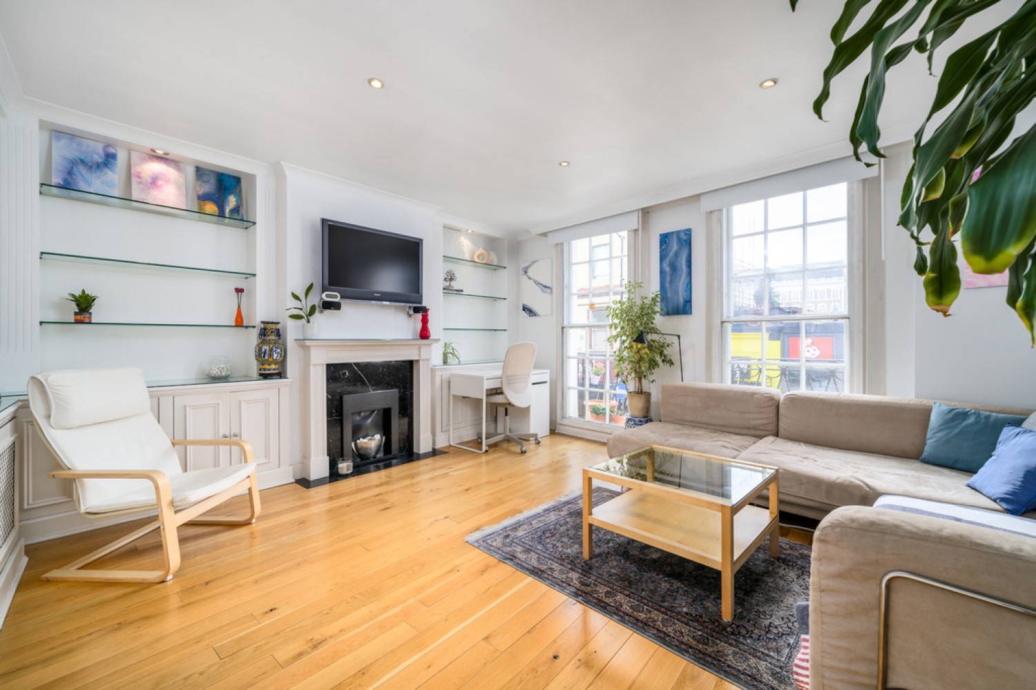 1 bedroom Flat for Letting Earls Court Road, Earls Court