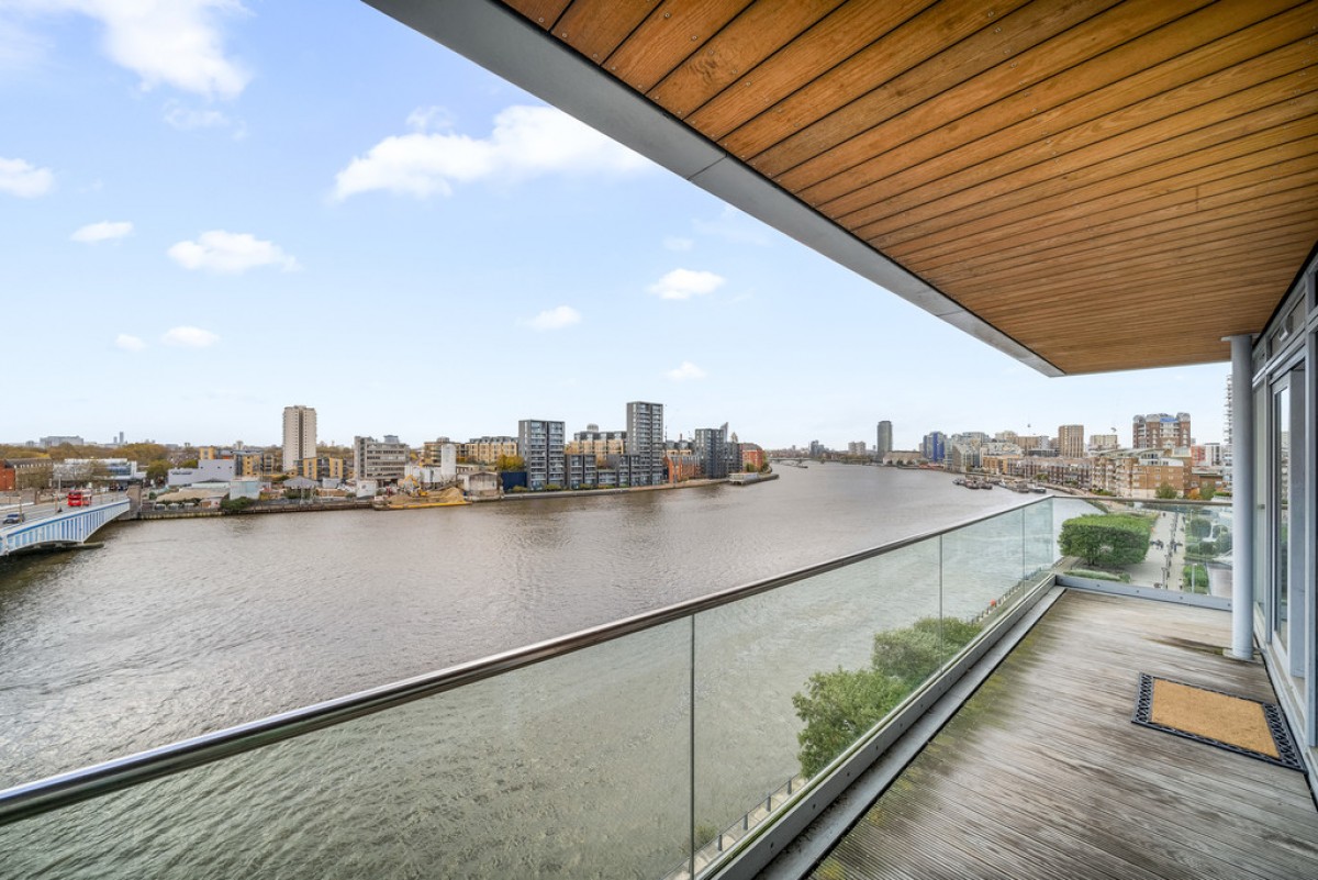 Ascensis Tower, Battersea Reach