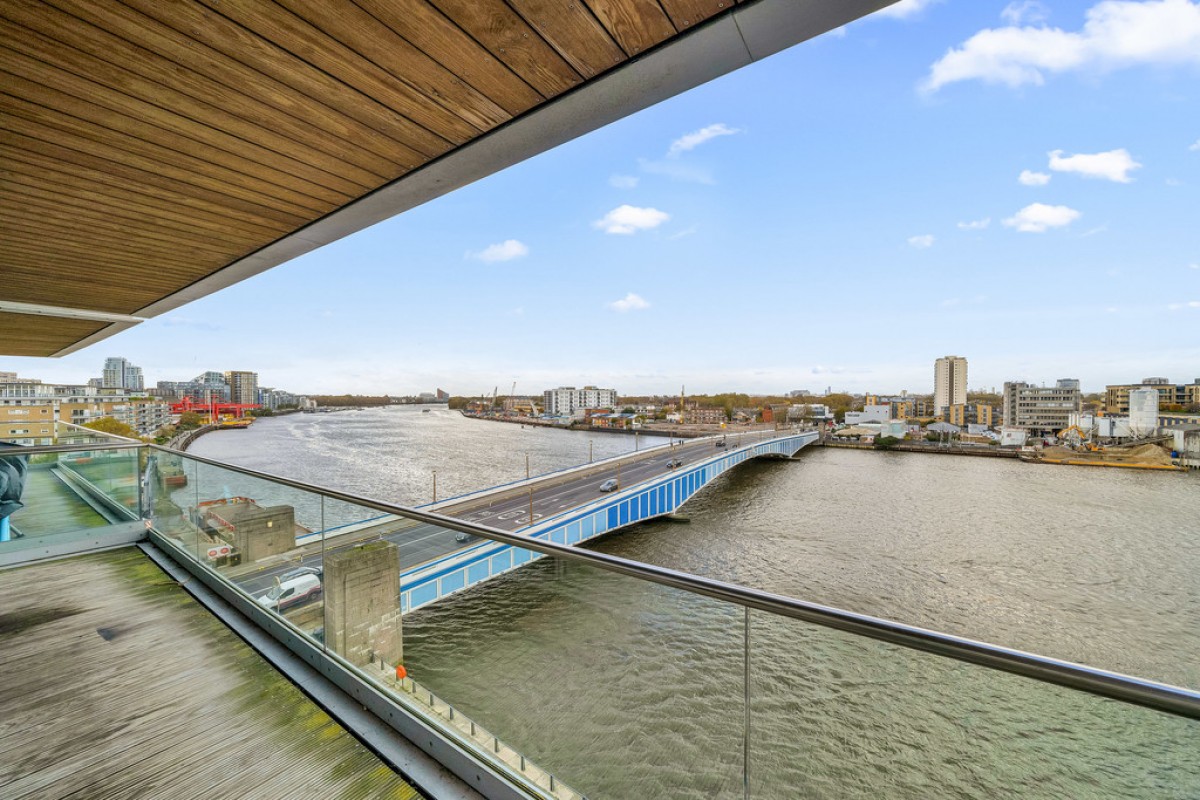 Ascensis Tower, Battersea Reach