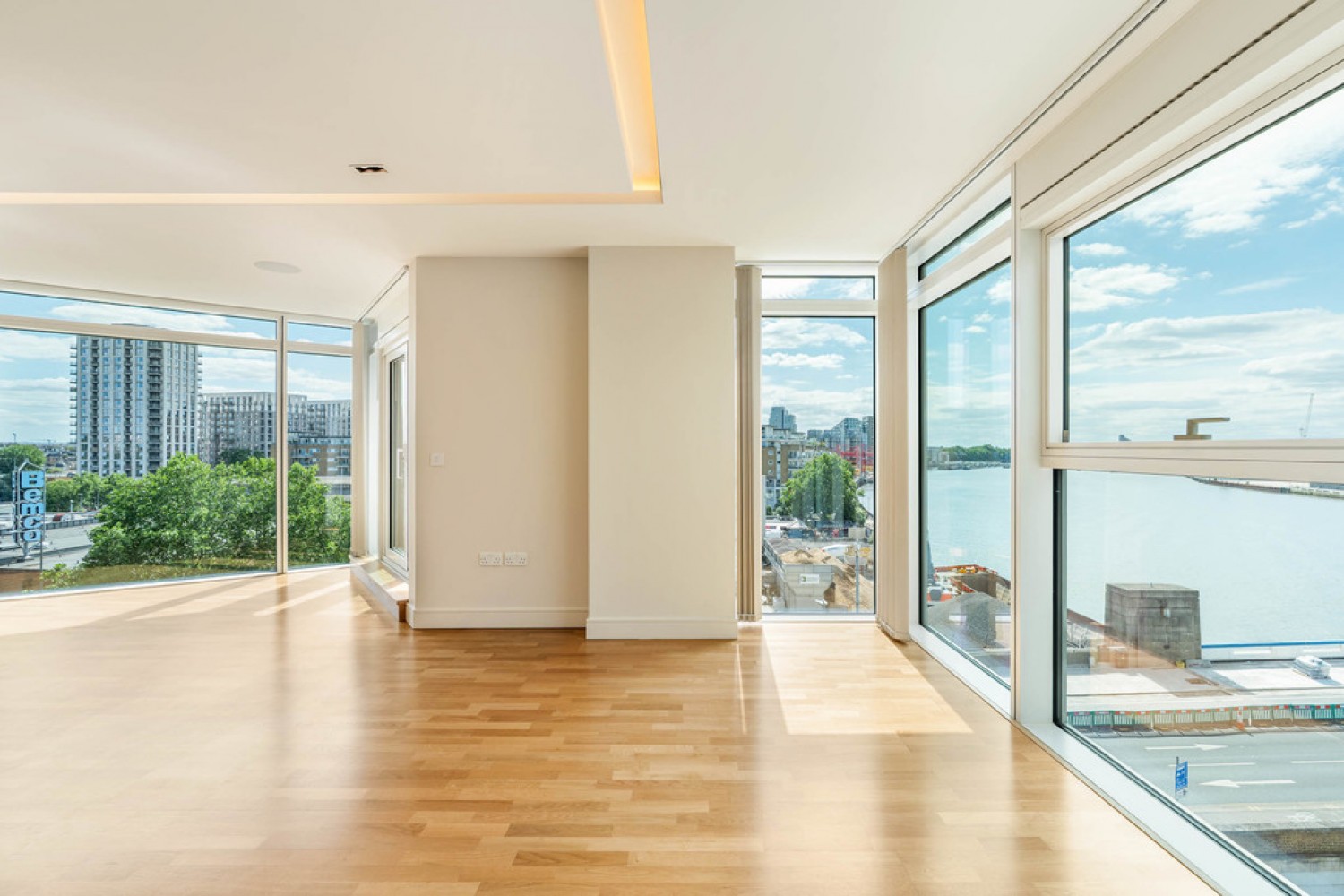 3 bedroom Flat for Letting Ascensis Tower, Battersea Reach