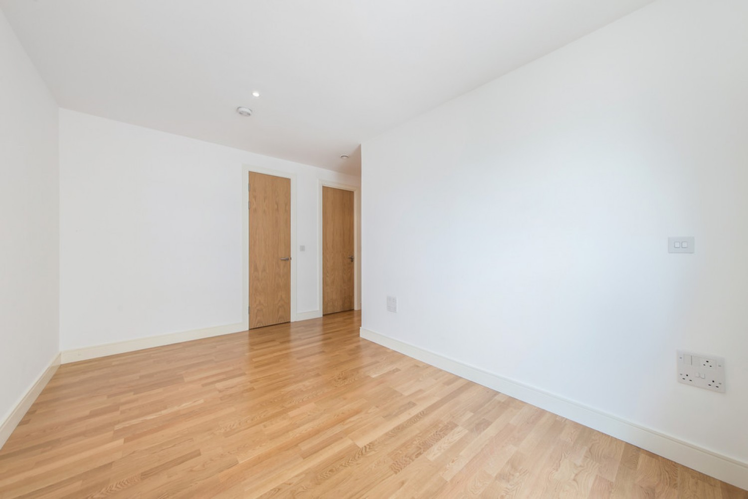 2 bedroom Flat for Sale Spinnaker House, Battersea Reach