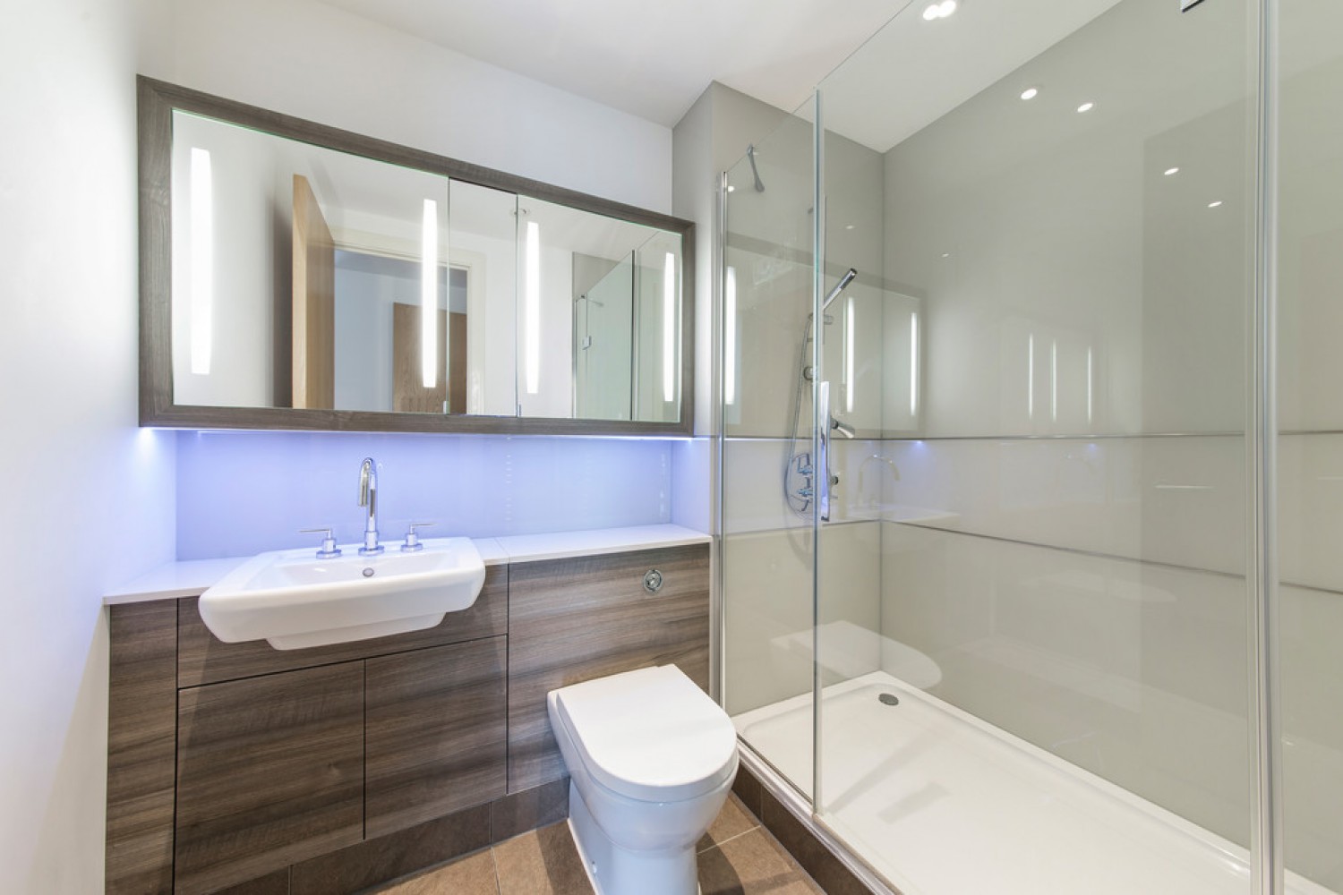 2 bedroom Flat for Sale Spinnaker House, Battersea Reach