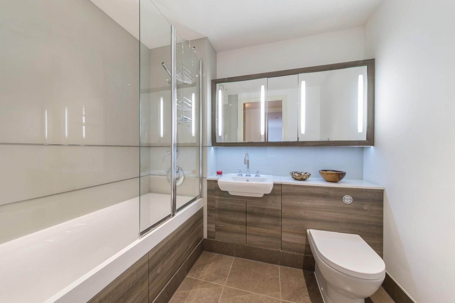 2 bedroom Flat for Sale Spinnaker House, Battersea Reach