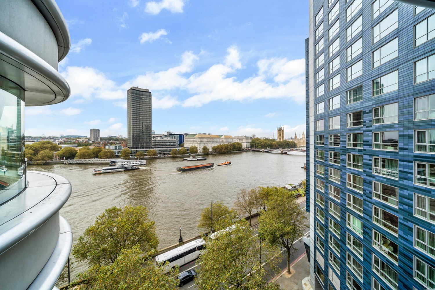 Albert Embankment, The Corniche