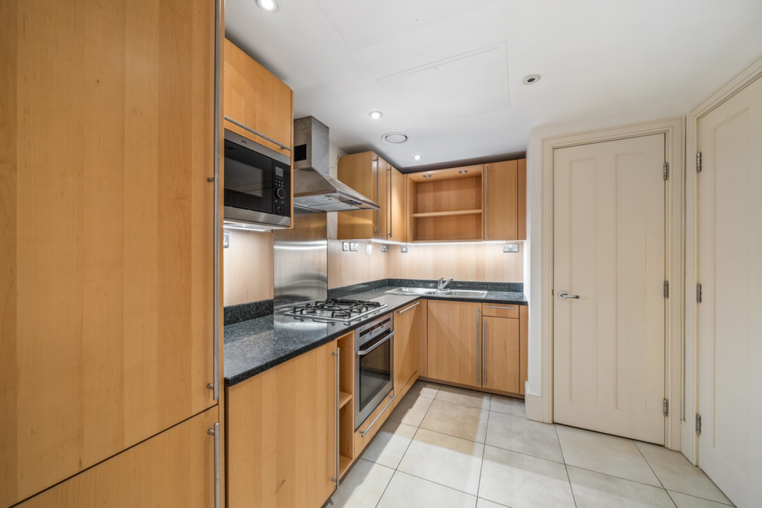 1 bedroom Flat in Coleridge Gardens, Chelsea