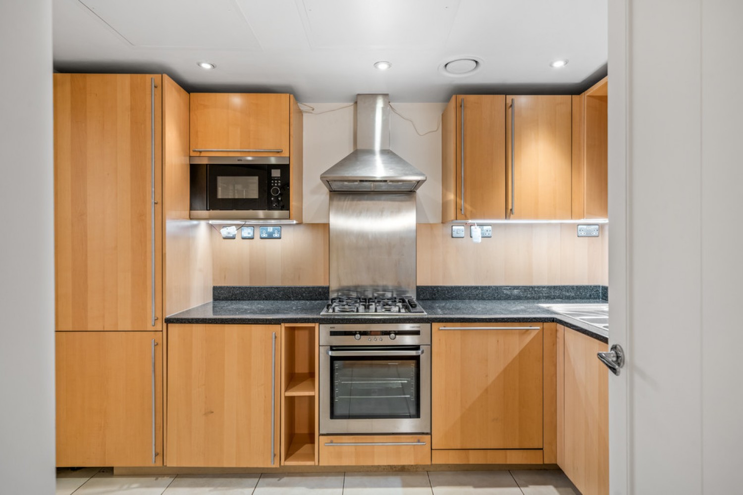 1 bedroom Flat in Coleridge Gardens, Chelsea