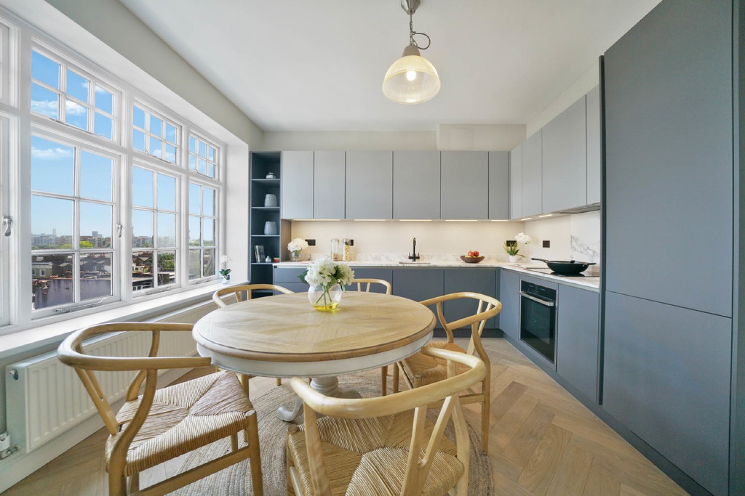 3 bedroom Flat for Sale Editha Mansions, Chelsea