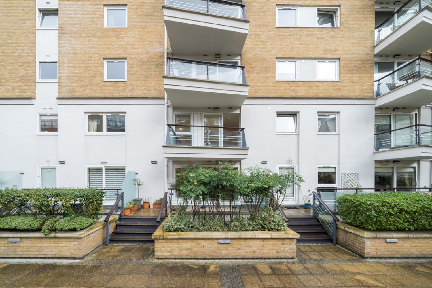 Bluewater House, Riverside West