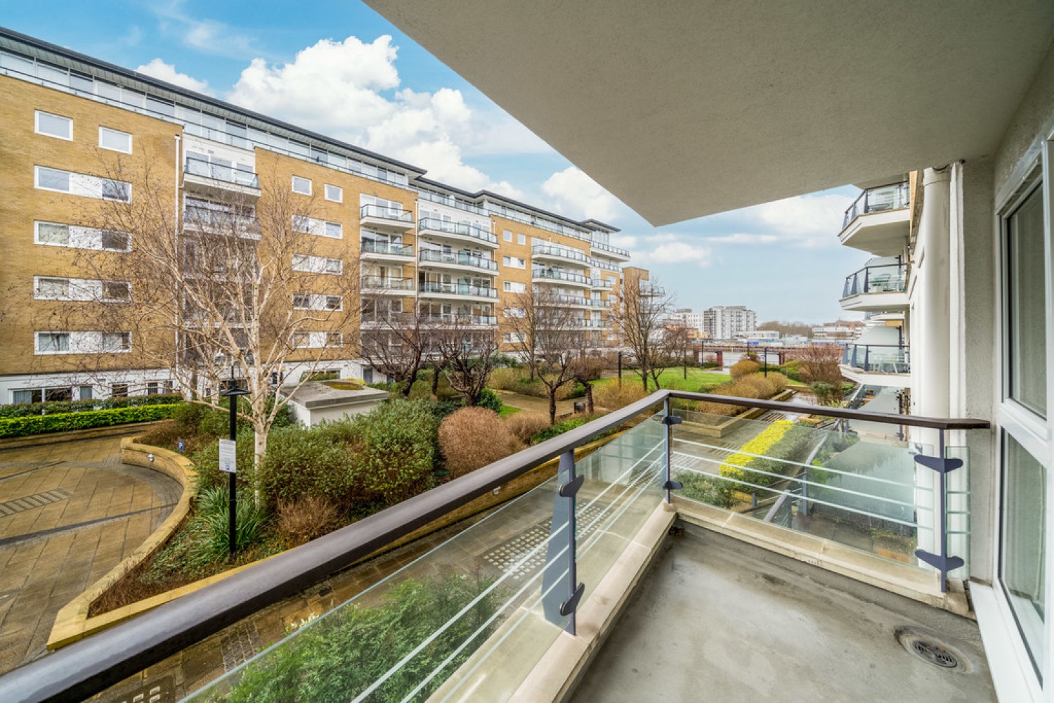 Bluewater House, Riverside West