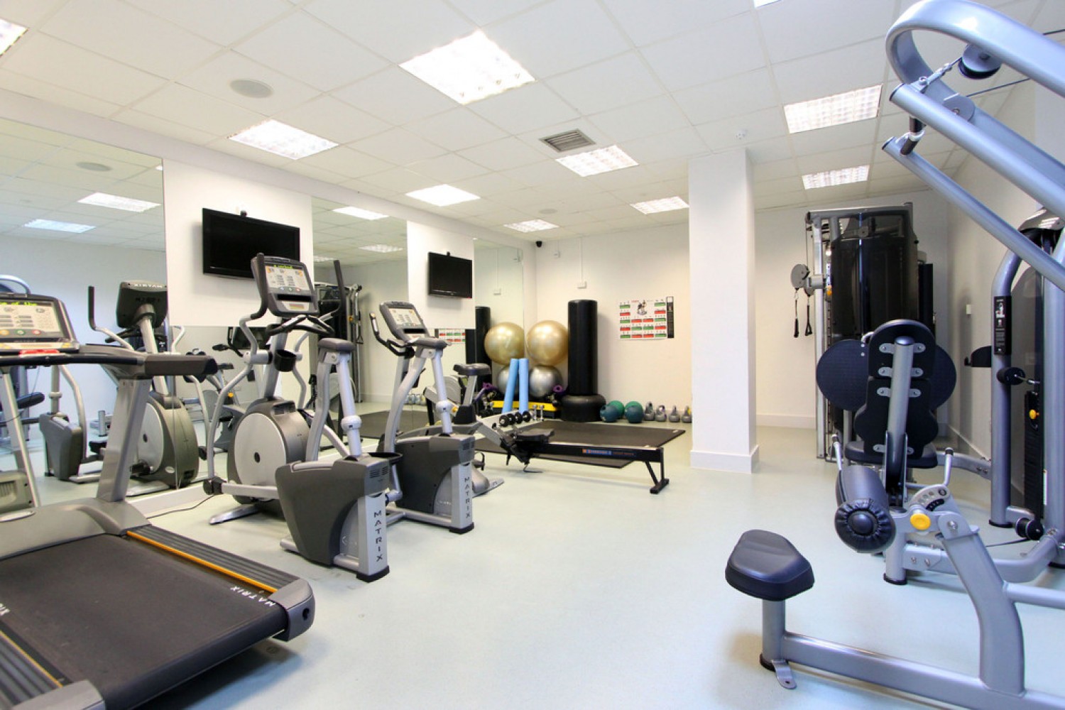 2 bedroom House for Sale Kensington Gardens Square, Bayswater