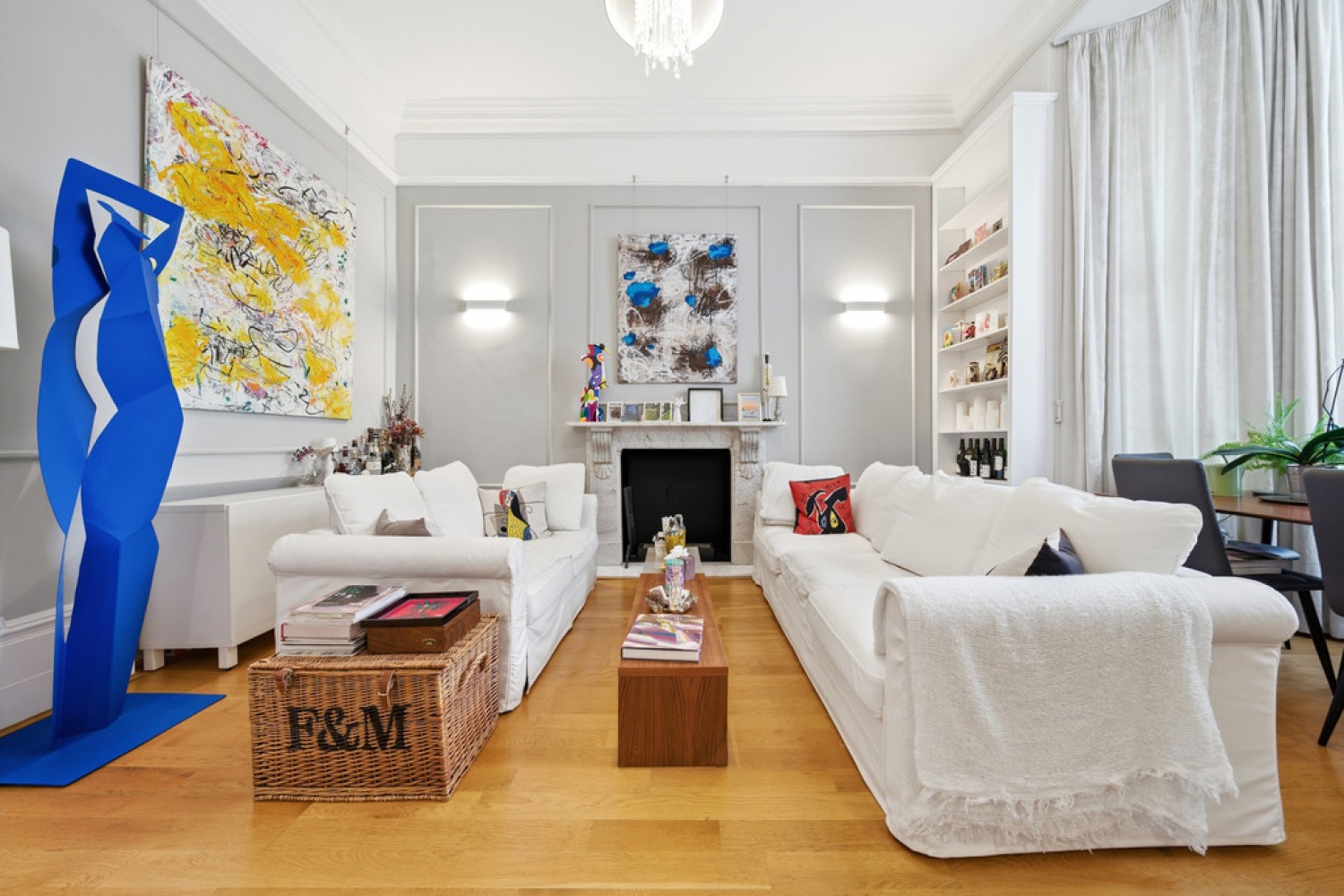 2 bedroom Flat in Queens Gate Place, South Kensington