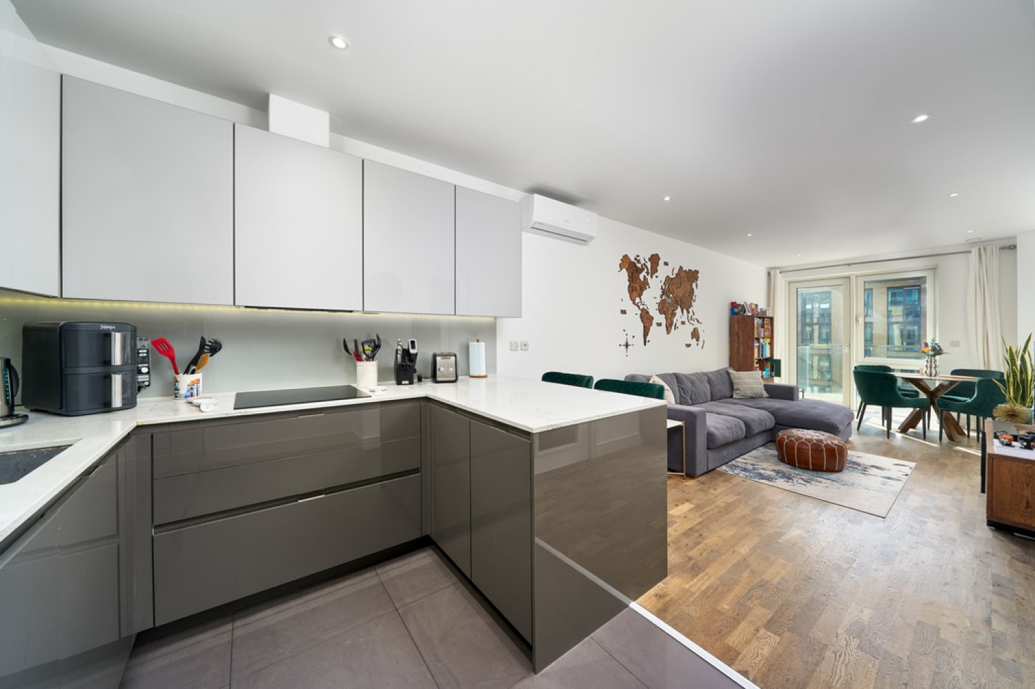 Jasmine House, Battersea Reach