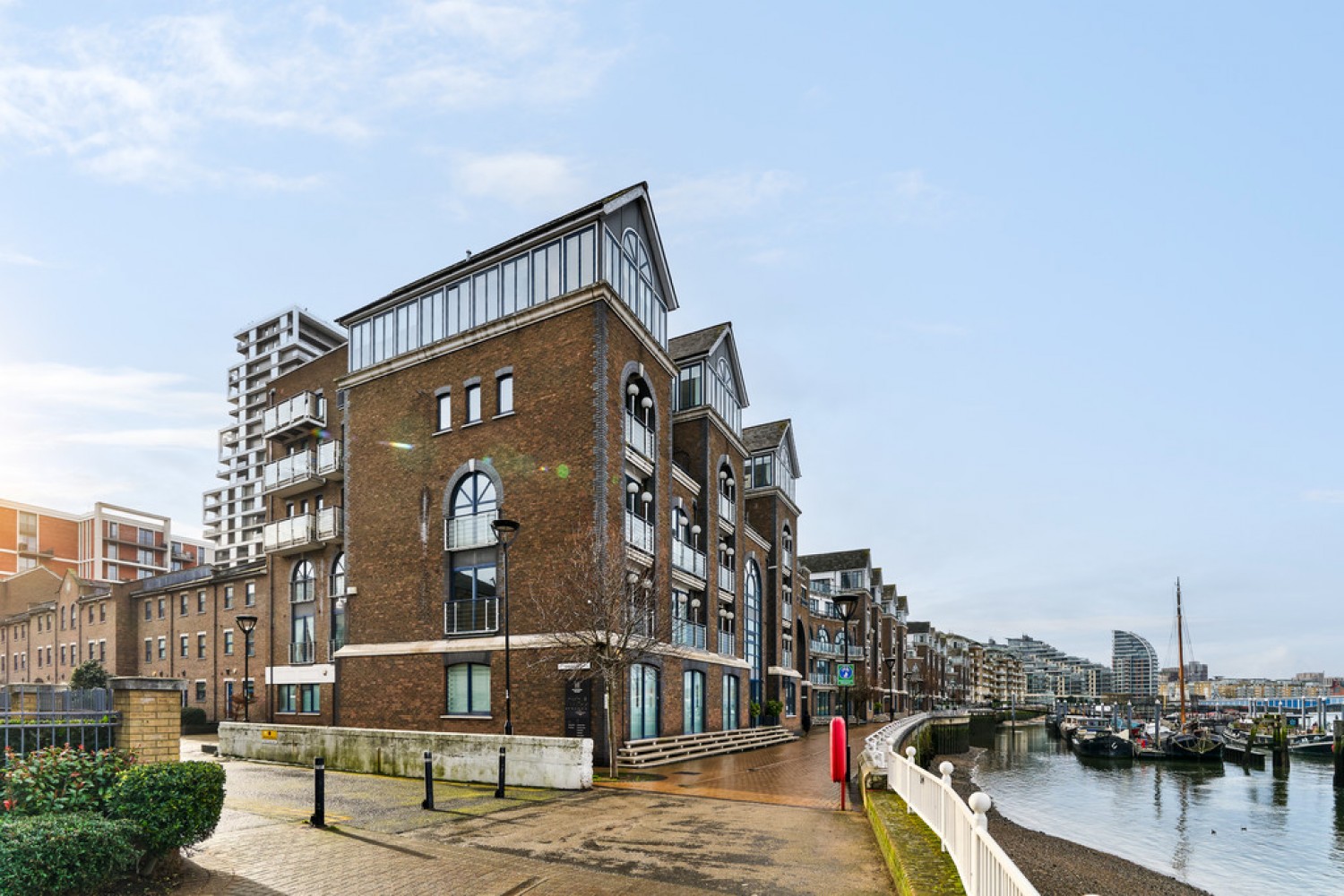 Clove Hitch Quay, Wandsworth