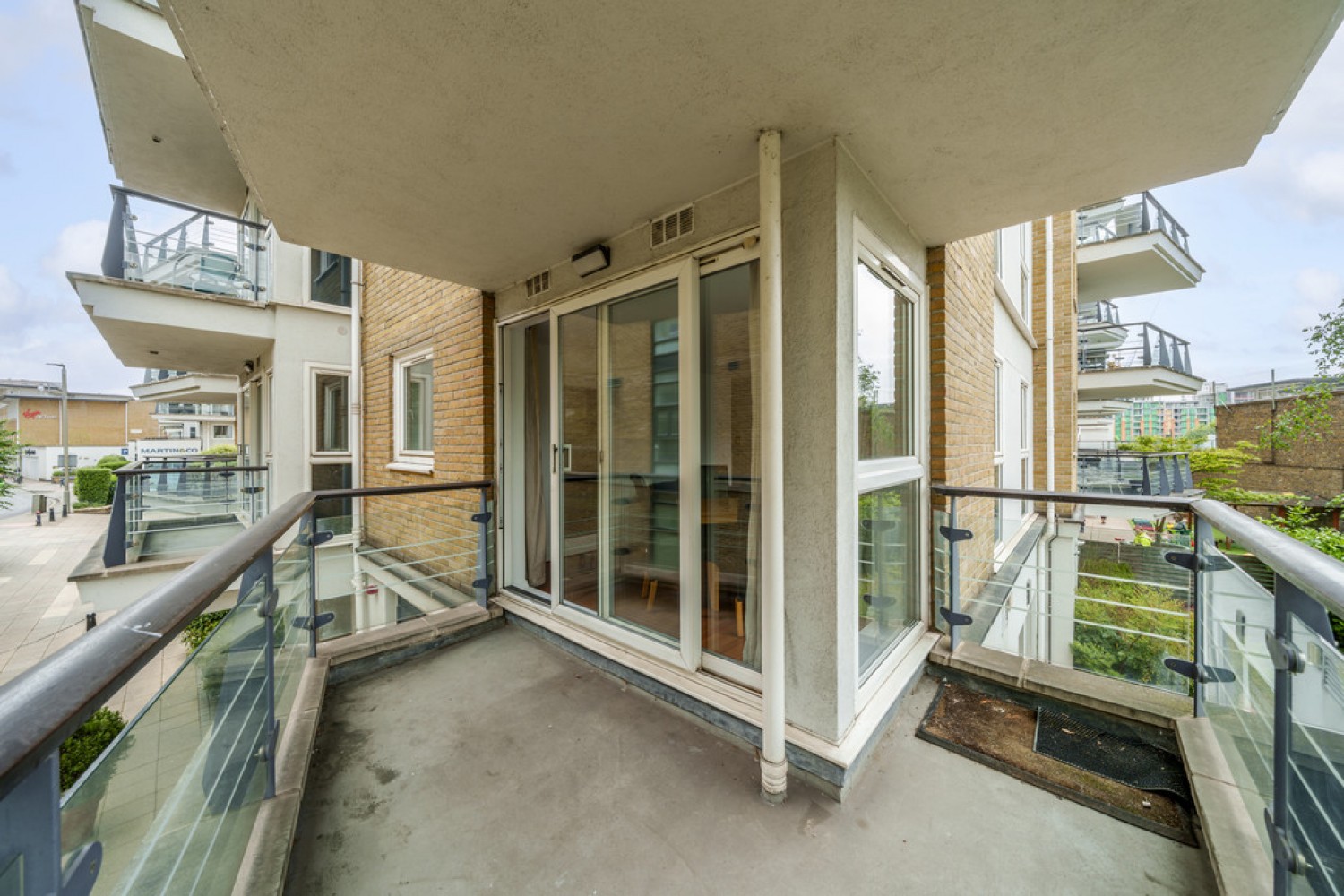 Dolphin House, Riverside West