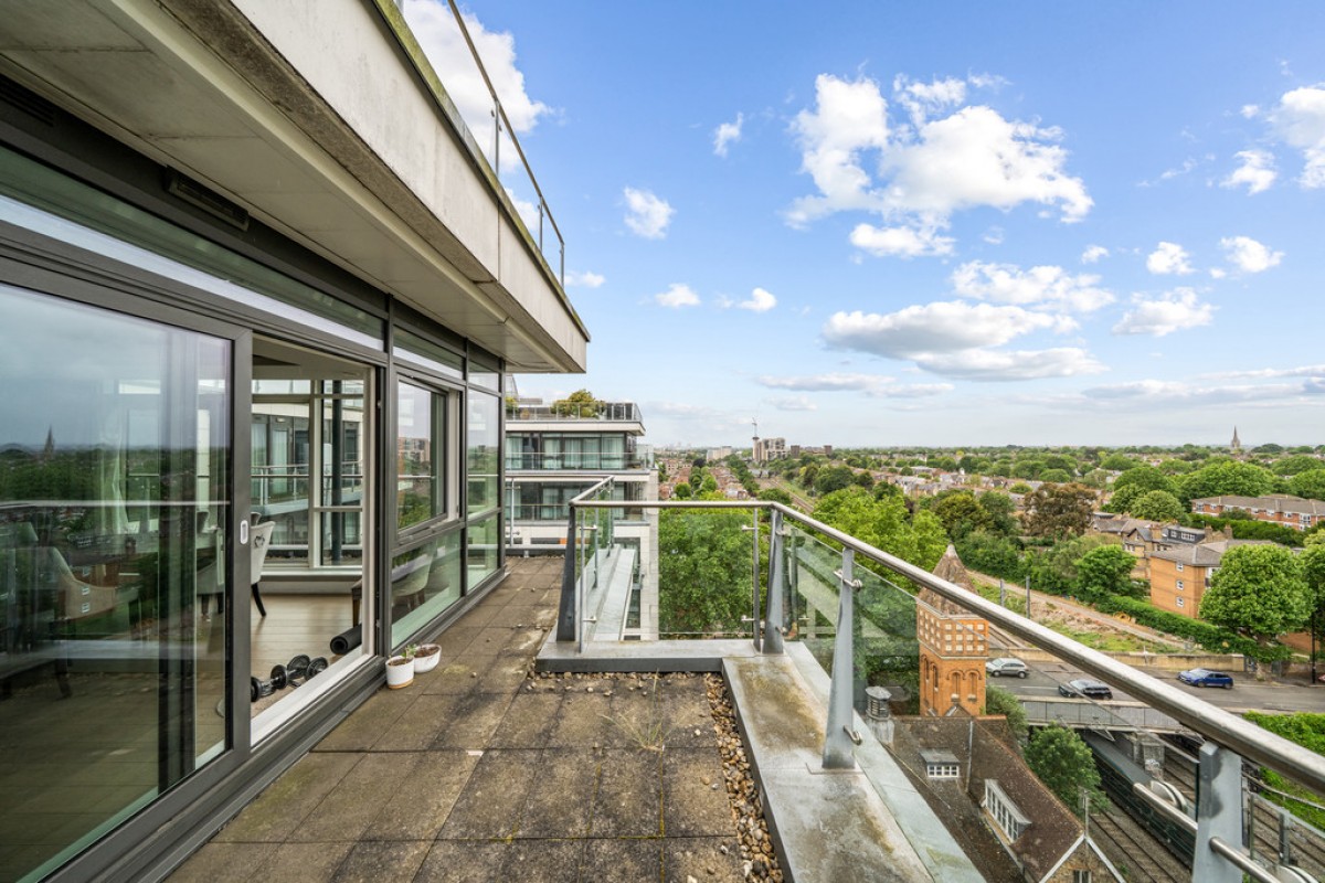 Dickens Yards, Ealing