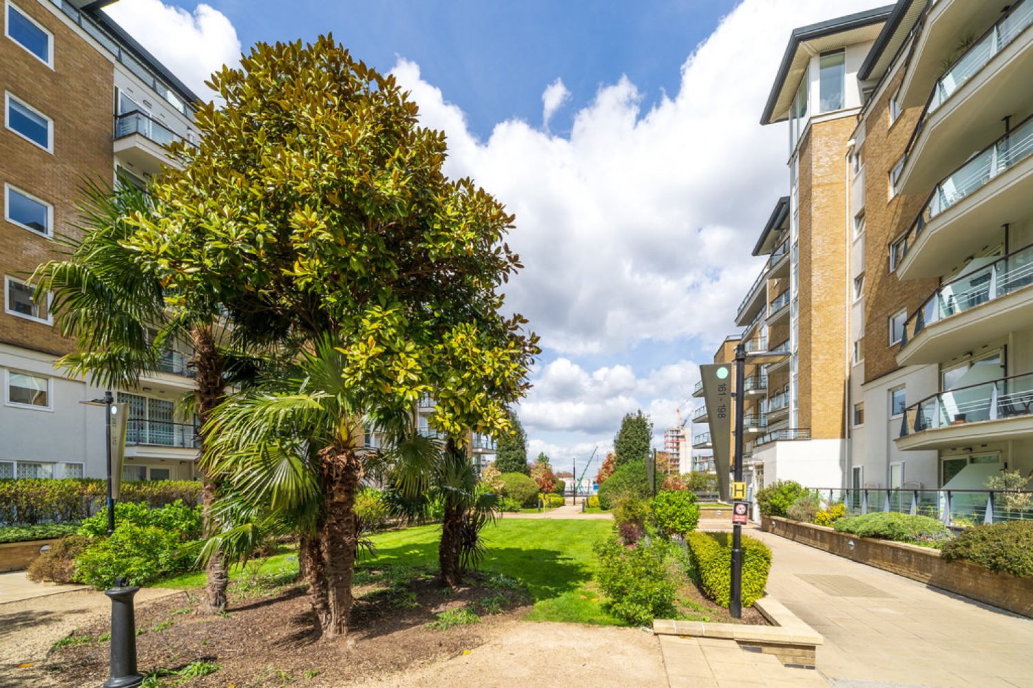 Riverside West, Wandsworth