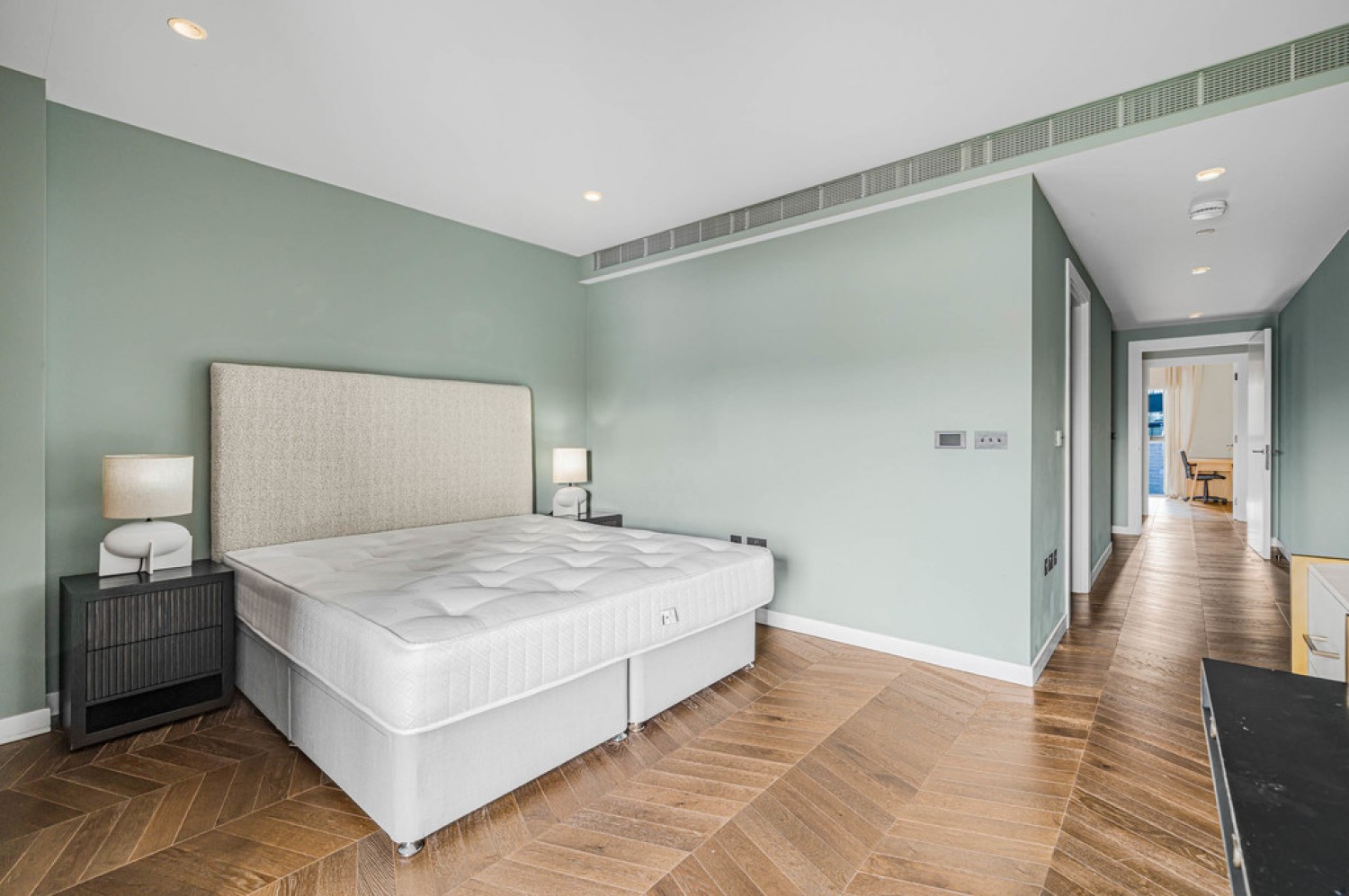 3 bedroom Flat for Letting Circus Road West, Battersea Power Station