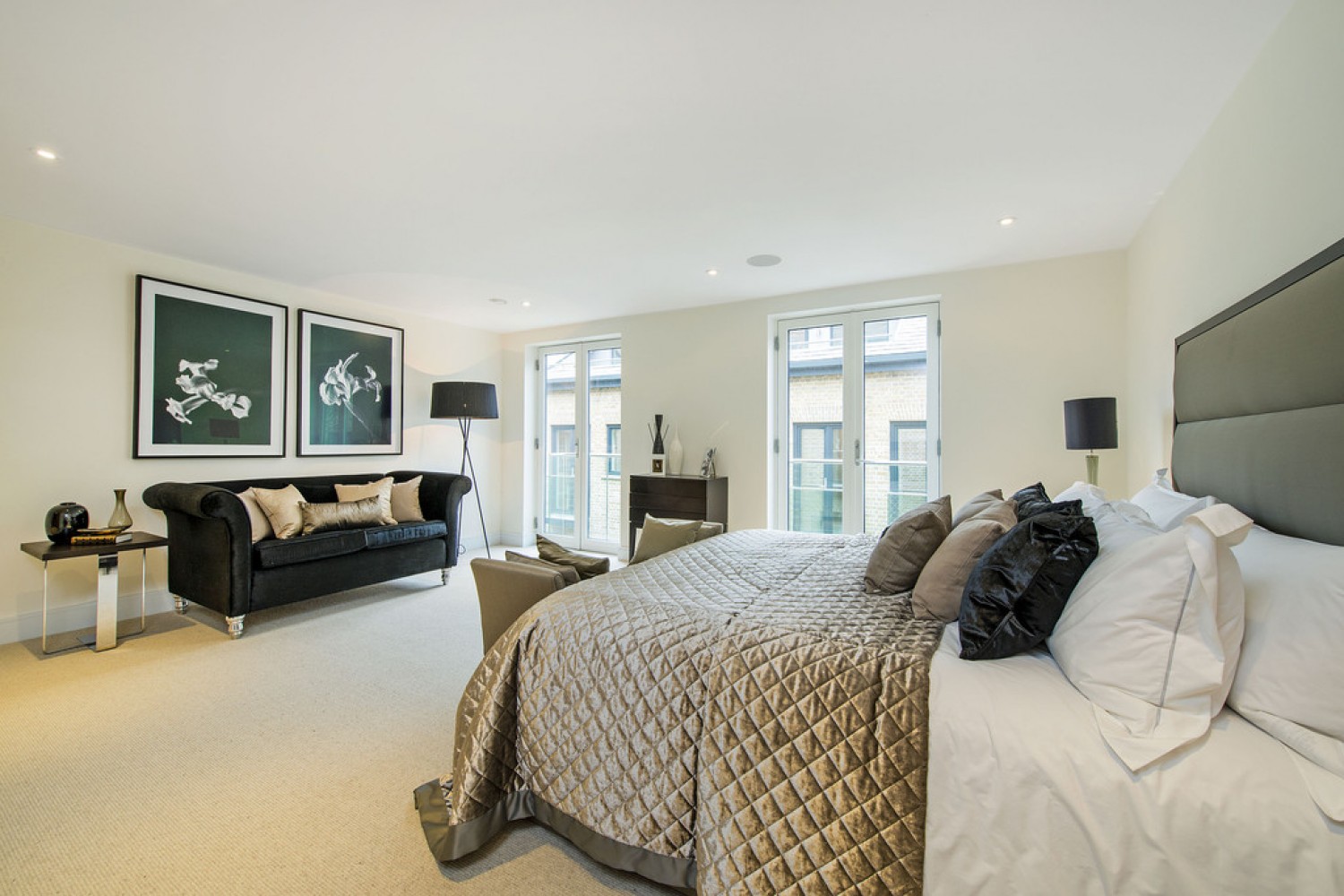 3 bedroom Flat for Sale Hob Mews, Chelsea