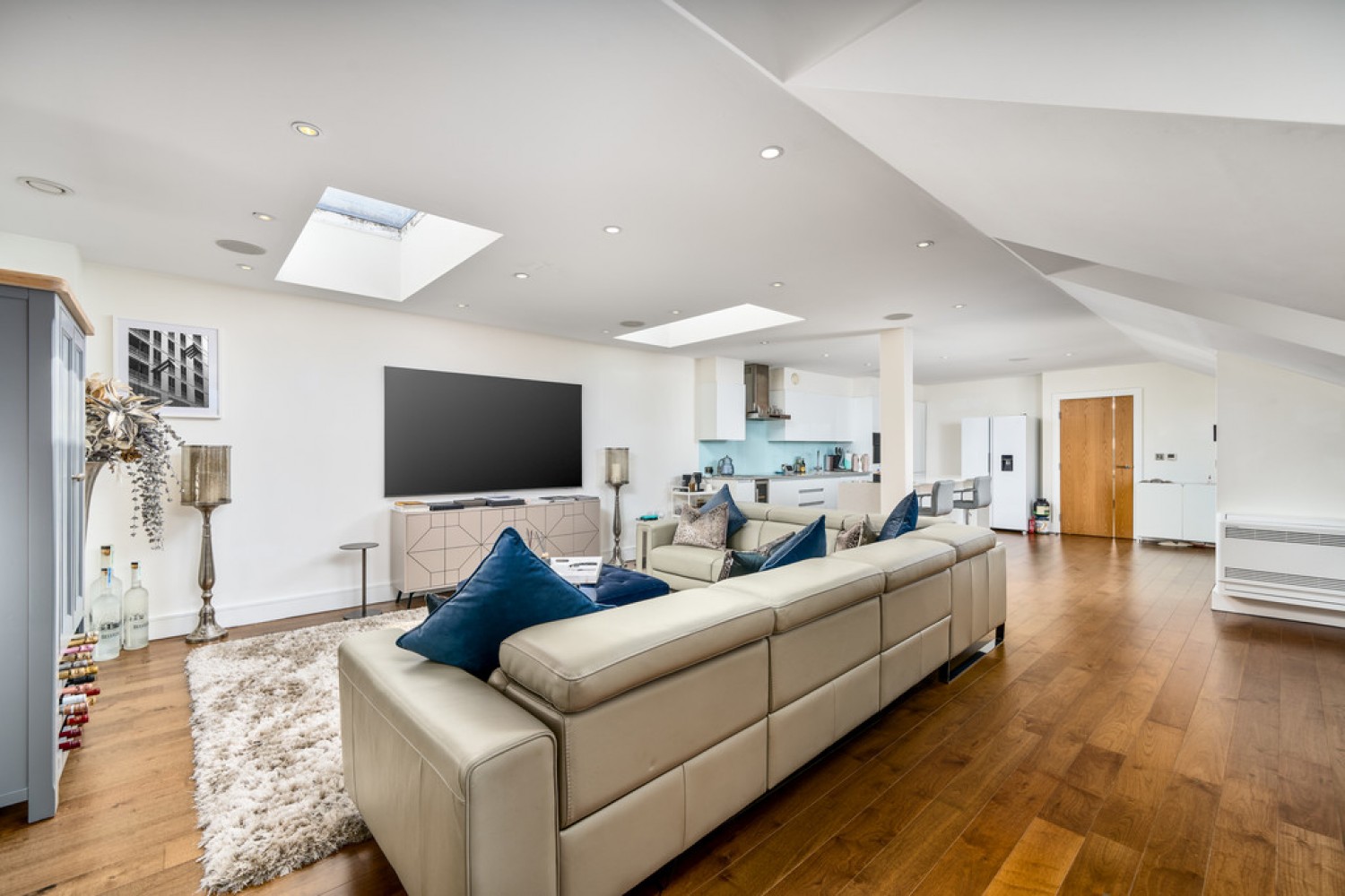 3 bedroom Flat for Sale Hob Mews, Chelsea