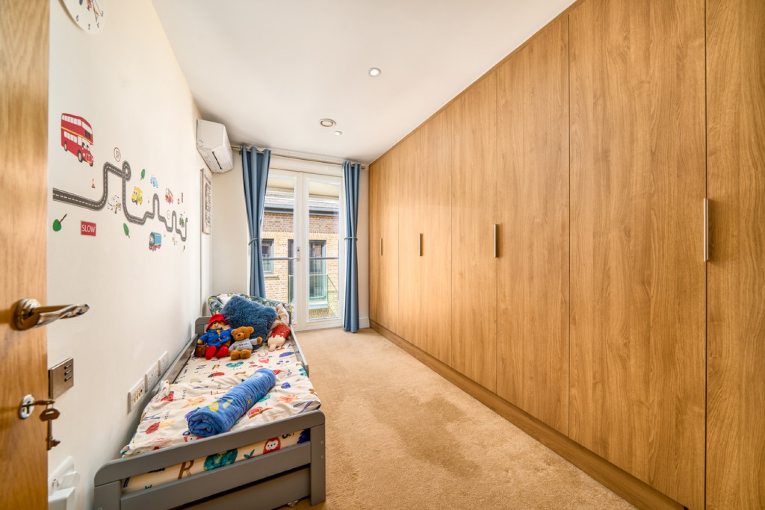 3 bedroom Flat for Sale Hob Mews, Chelsea
