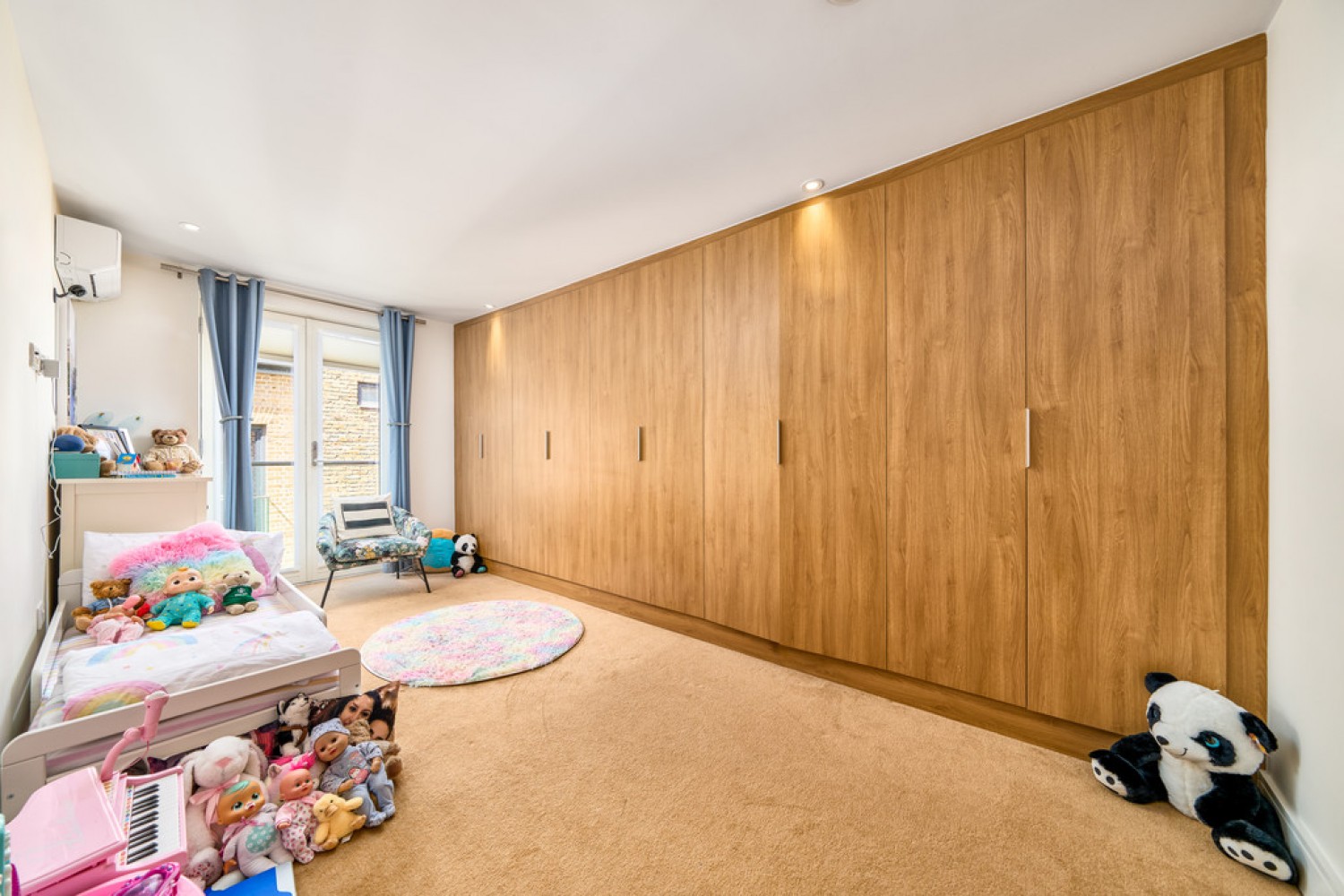 3 bedroom Flat for Sale Hob Mews, Chelsea