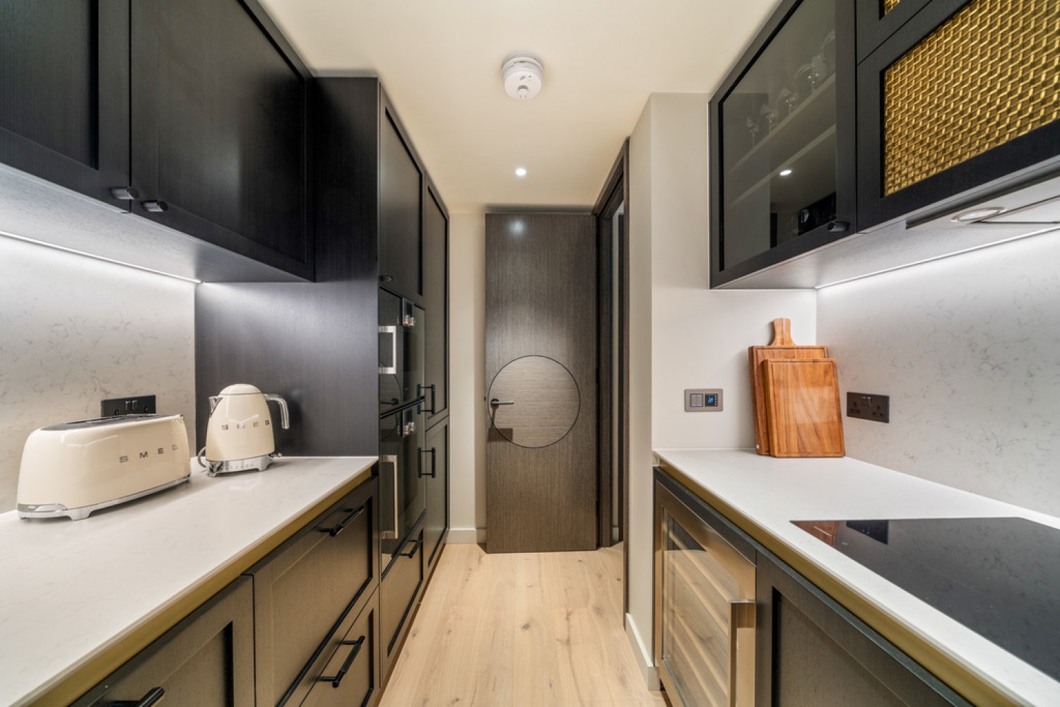 3 bedroom Flat for Letting The Powerhouse, Lots Road