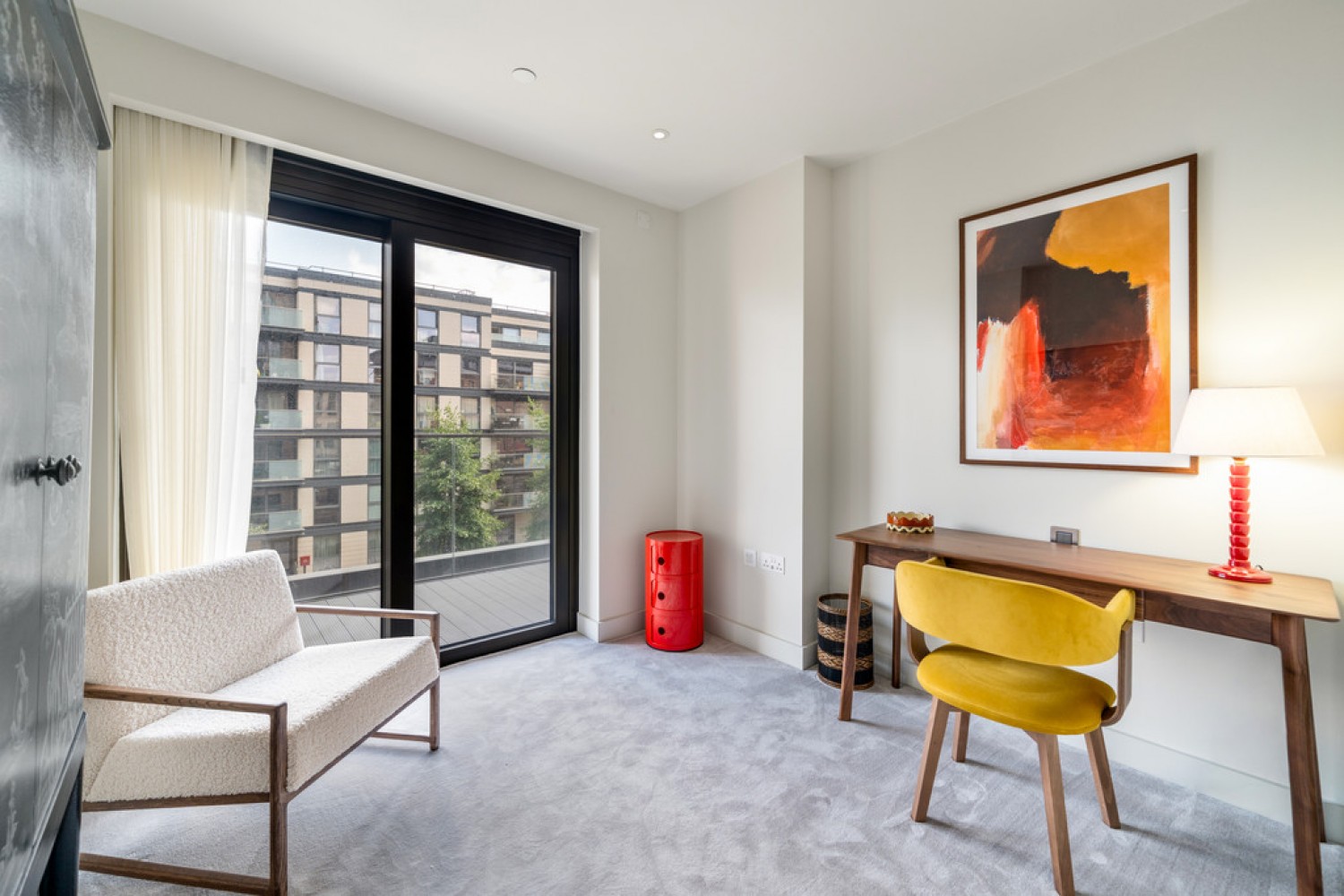 3 bedroom Flat for Letting The Powerhouse, Lots Road