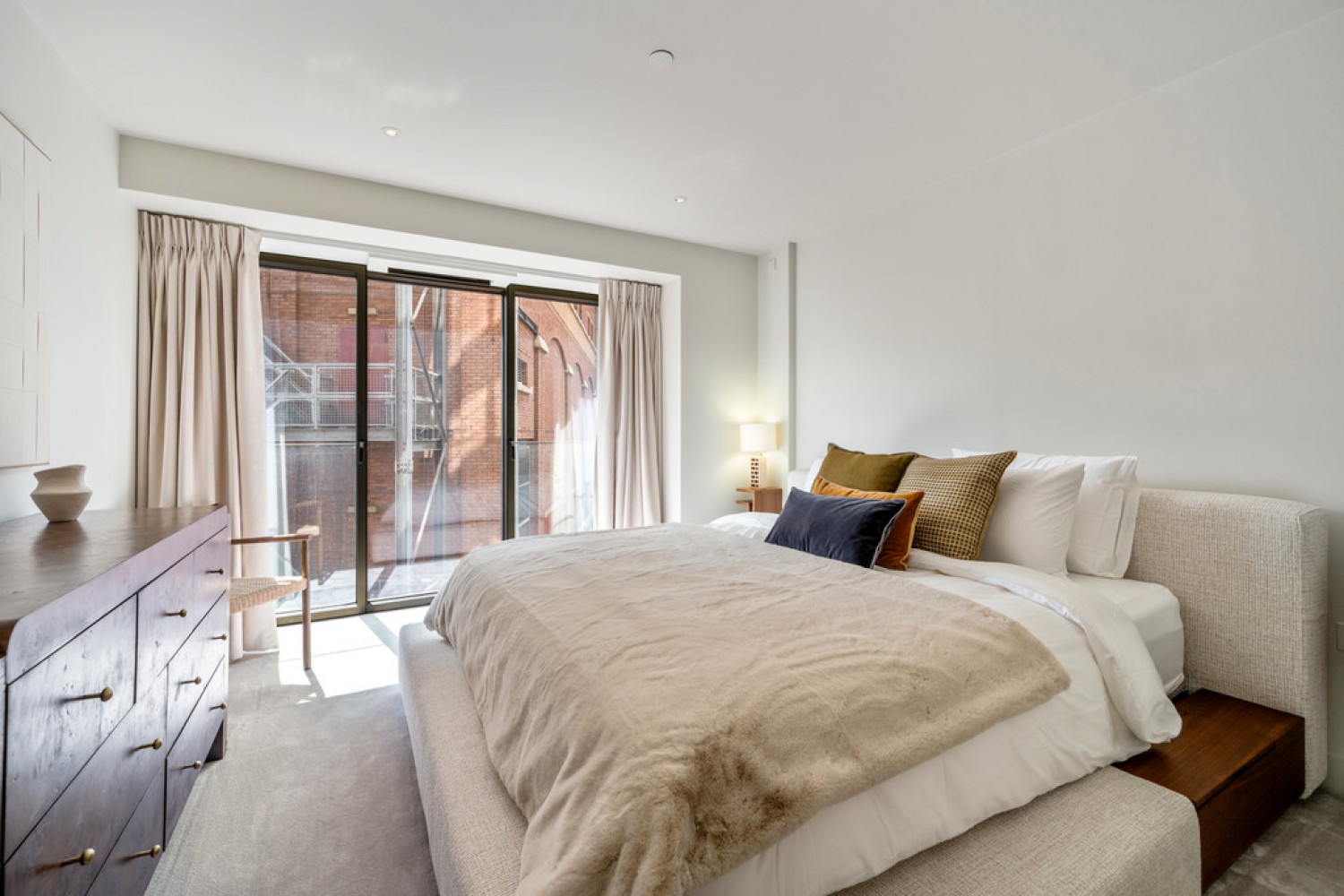 3 bedroom Flat for Letting The Powerhouse, Lots Road