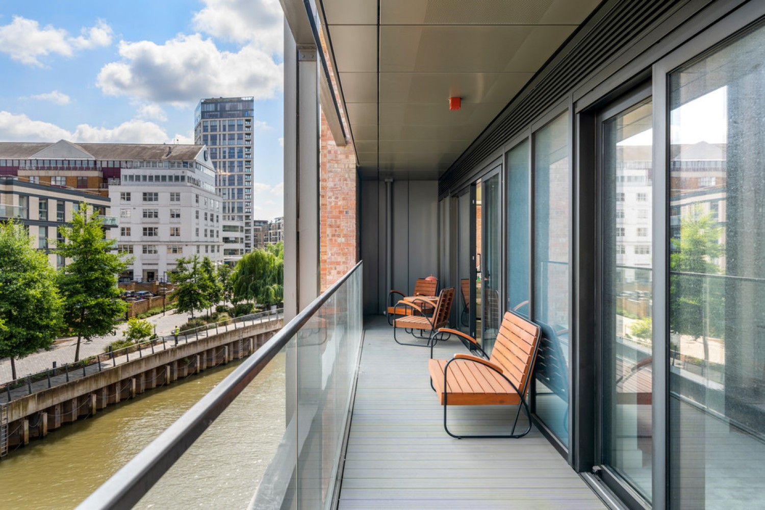 3 bedroom Flat for Letting The Powerhouse, Lots Road