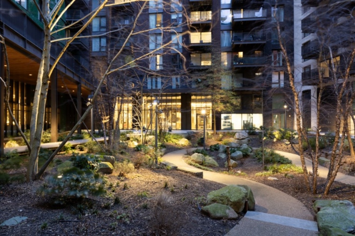 Viaduct Gardens, Nine Elms