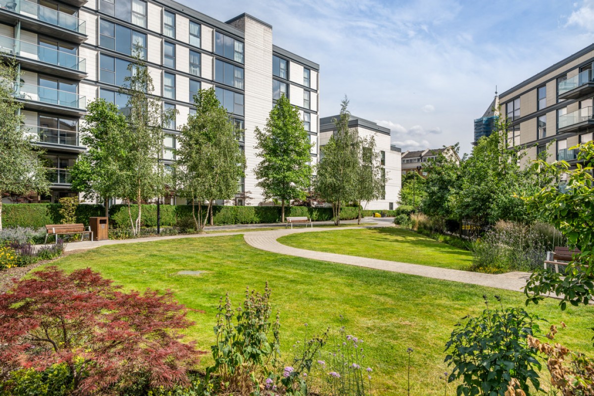 Waterfront Drive, Lots Village