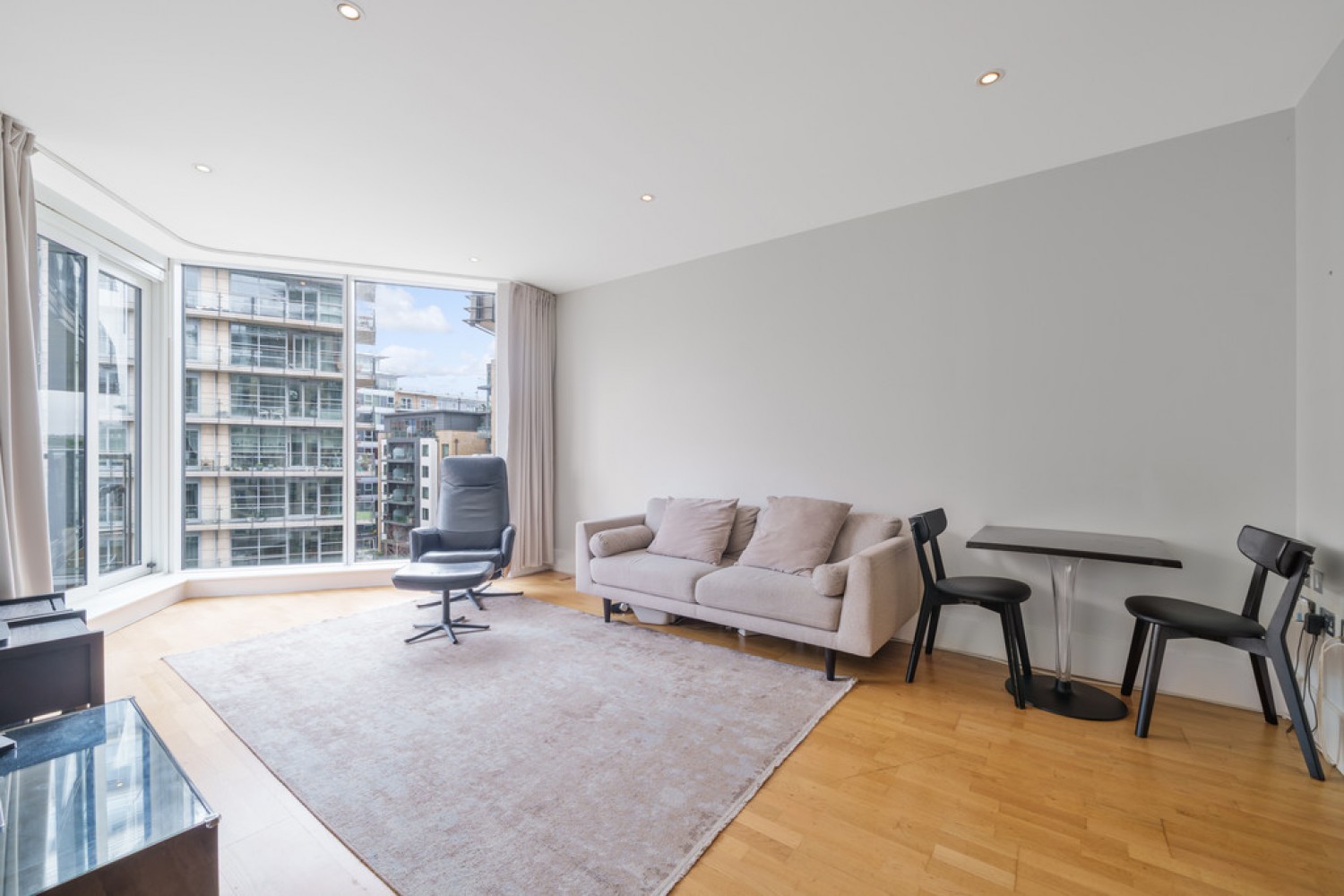 2 bedroom Flat for Sale Commodore House, Battersea Reach