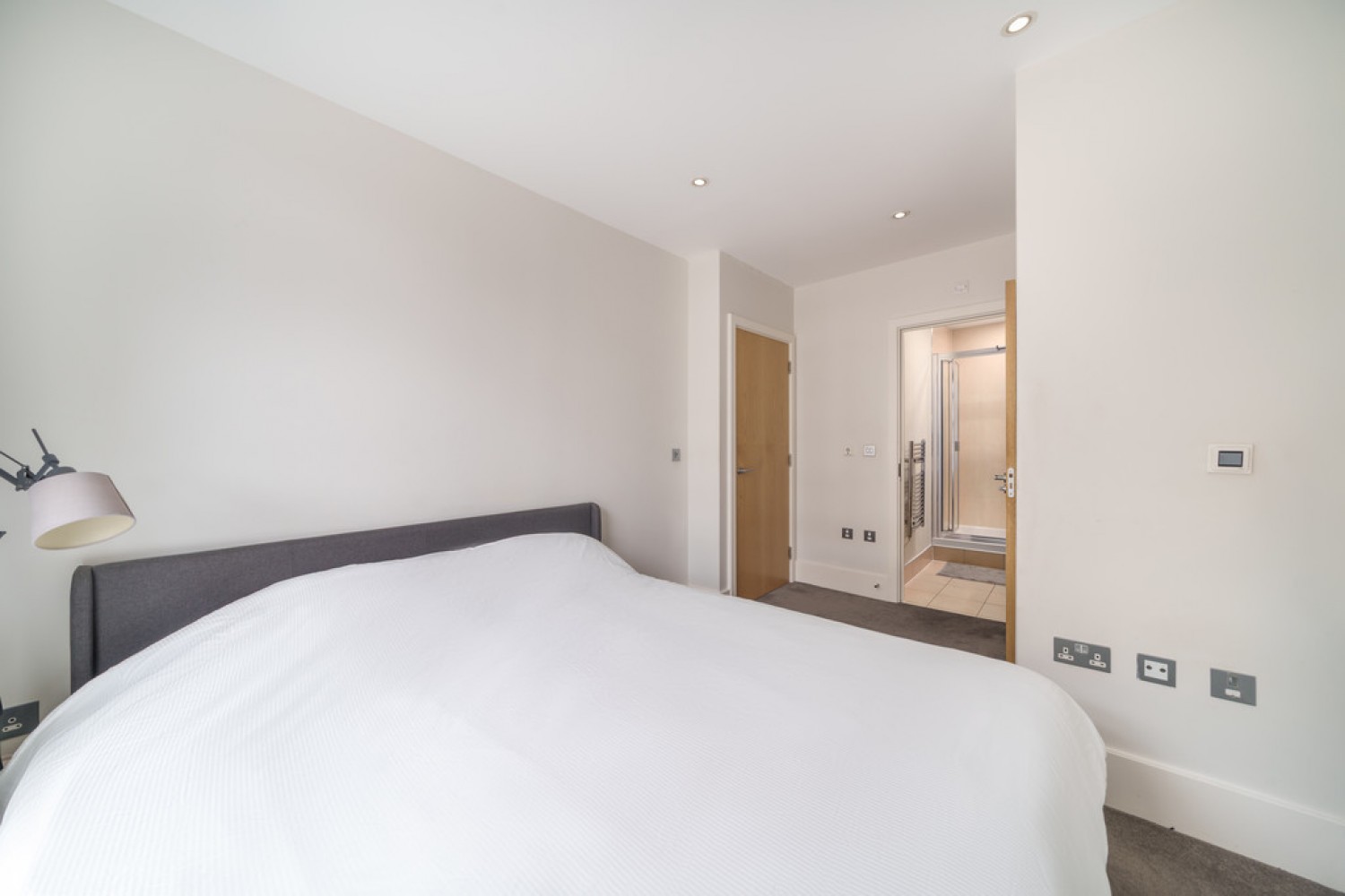 2 bedroom Flat for Sale Commodore House, Battersea Reach