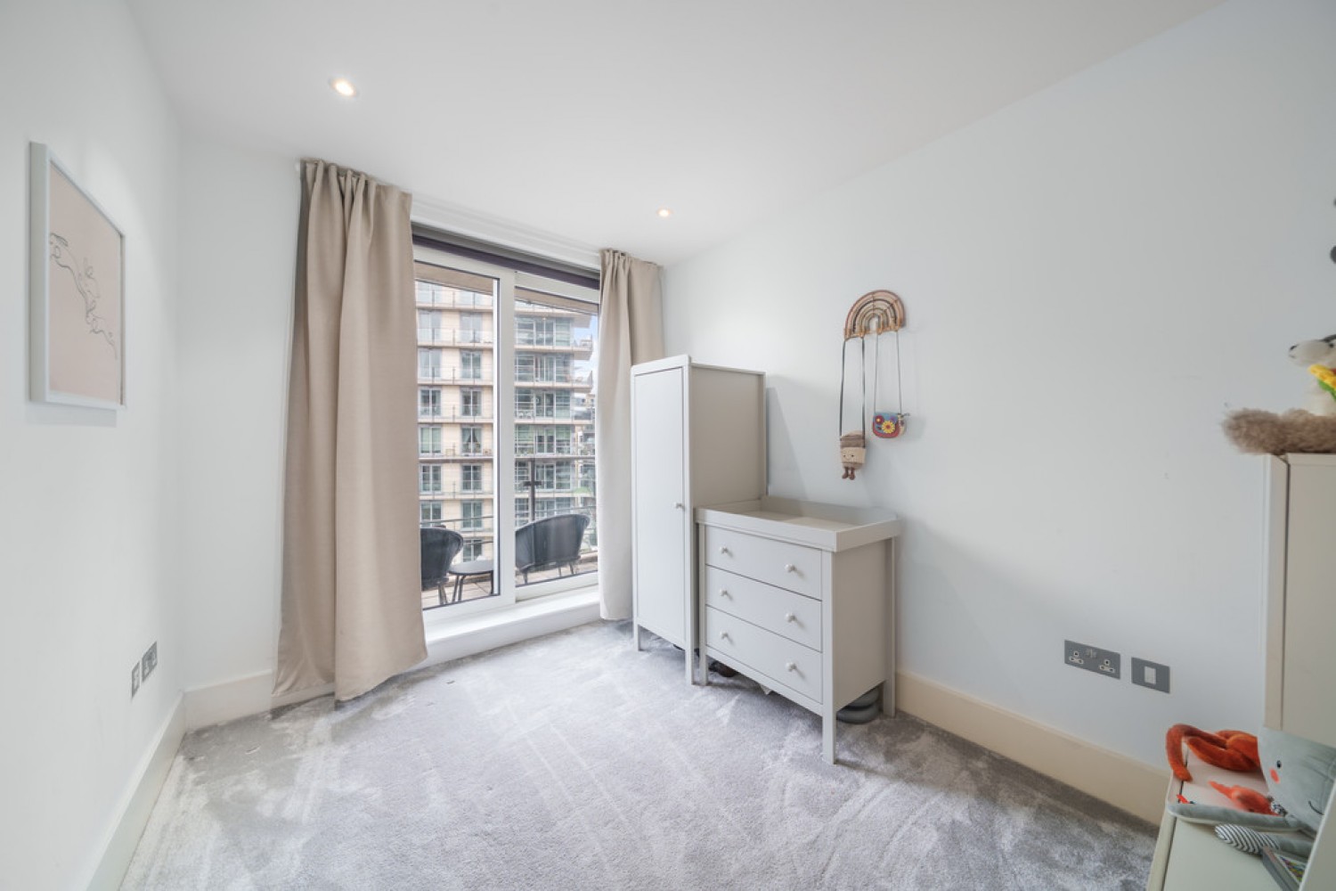 2 bedroom Flat for Sale Commodore House, Battersea Reach