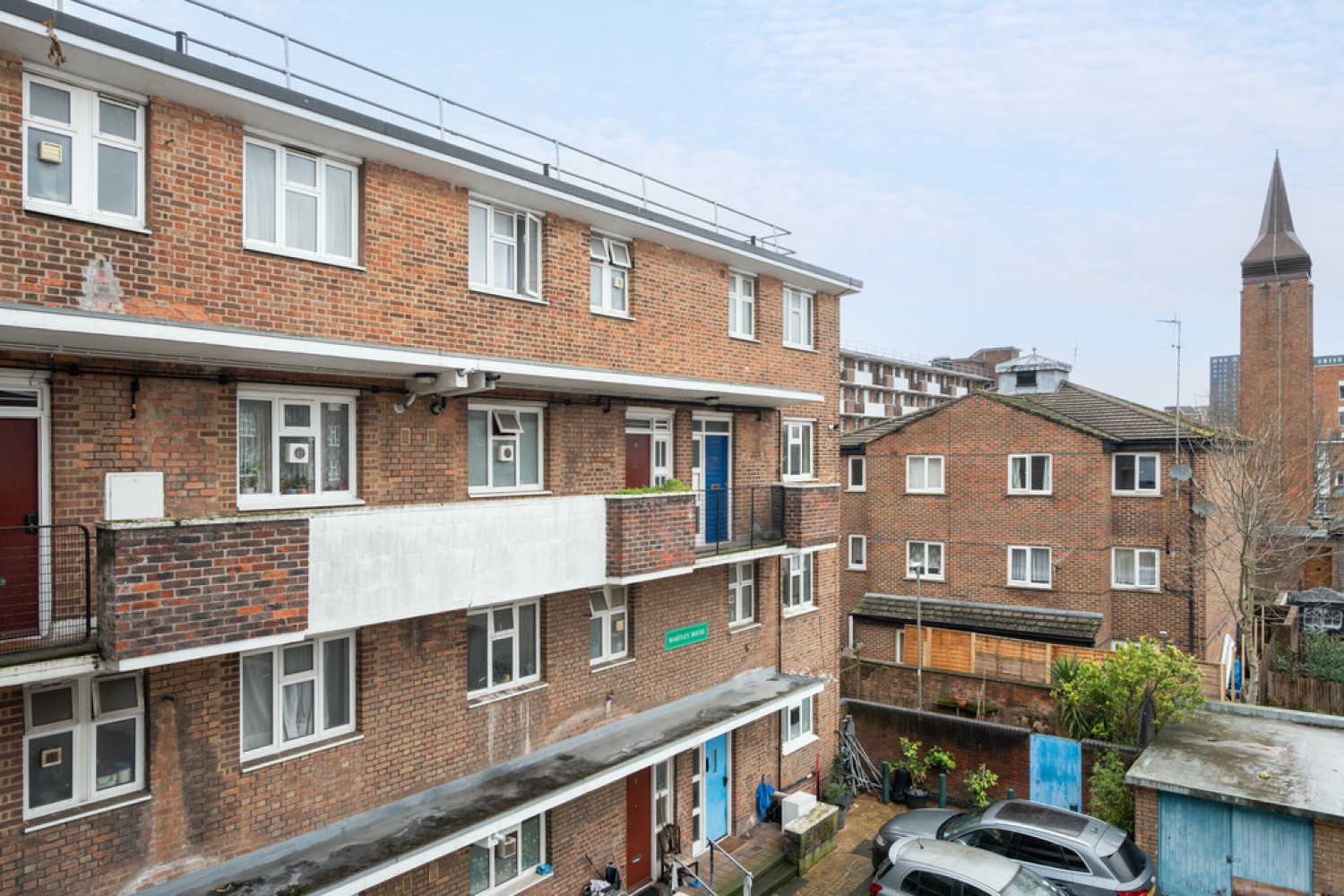 3 bedroom Flat in Patmore Estate, Battersea