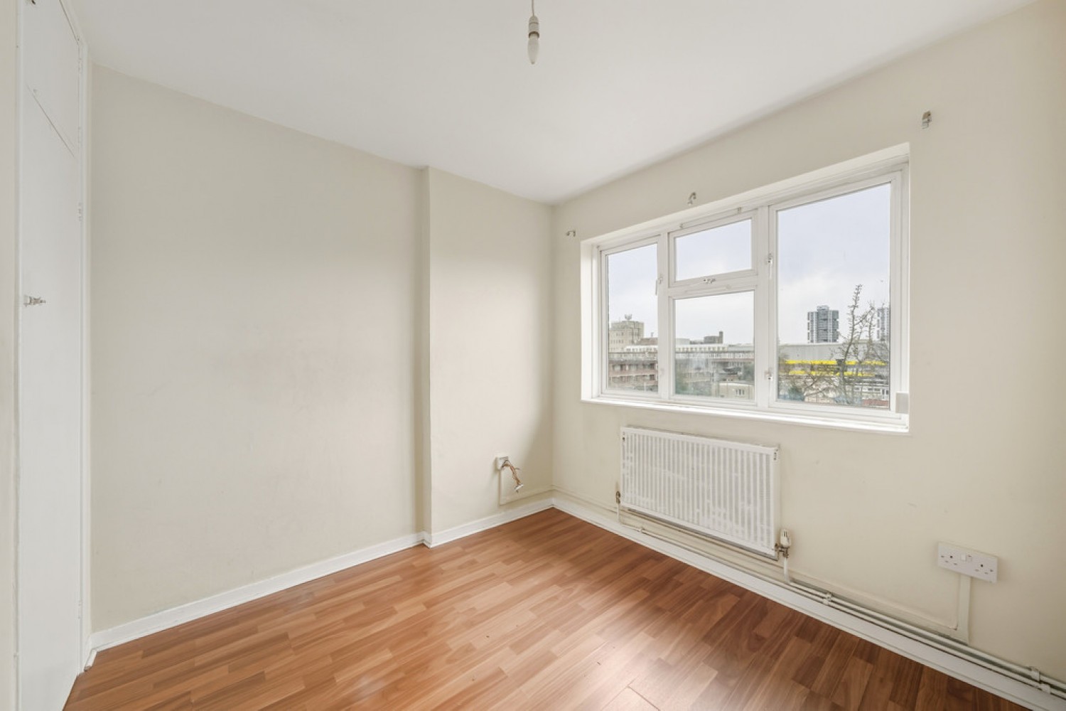 3 bedroom Flat in Patmore Estate, Battersea