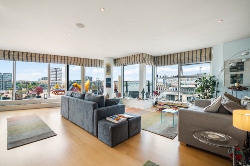 Commodore House, Battersea Reach