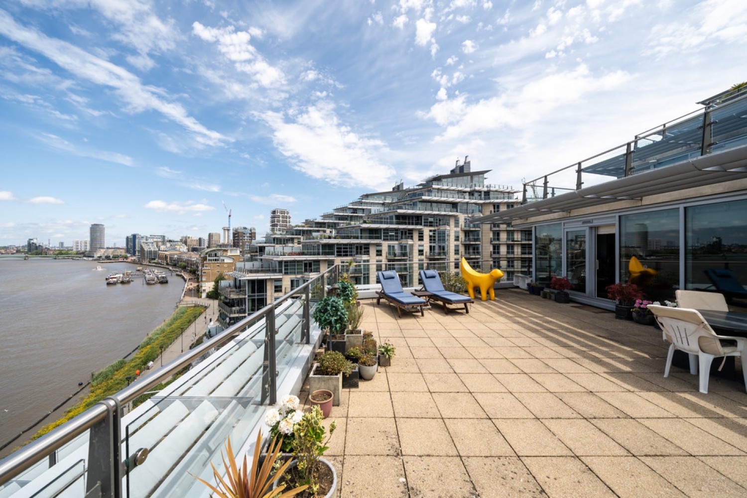 Commodore House, Battersea Reach