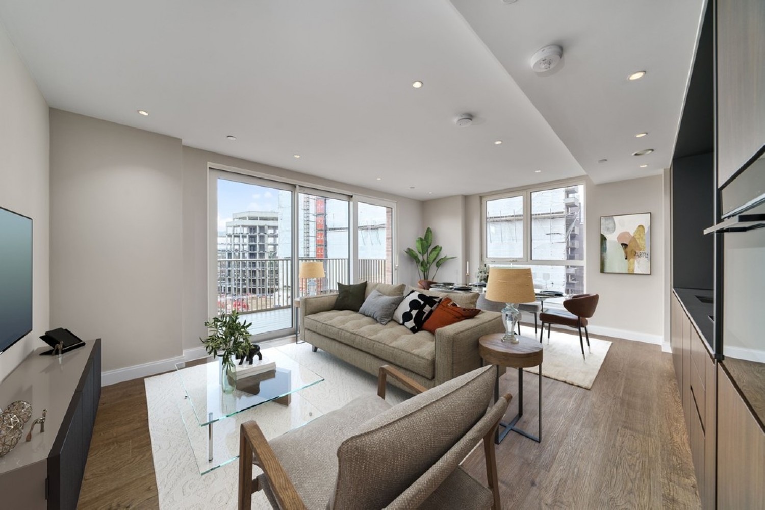 Juniper Gardens, Oval Village
