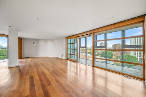 Falcon Wharf, Battersea