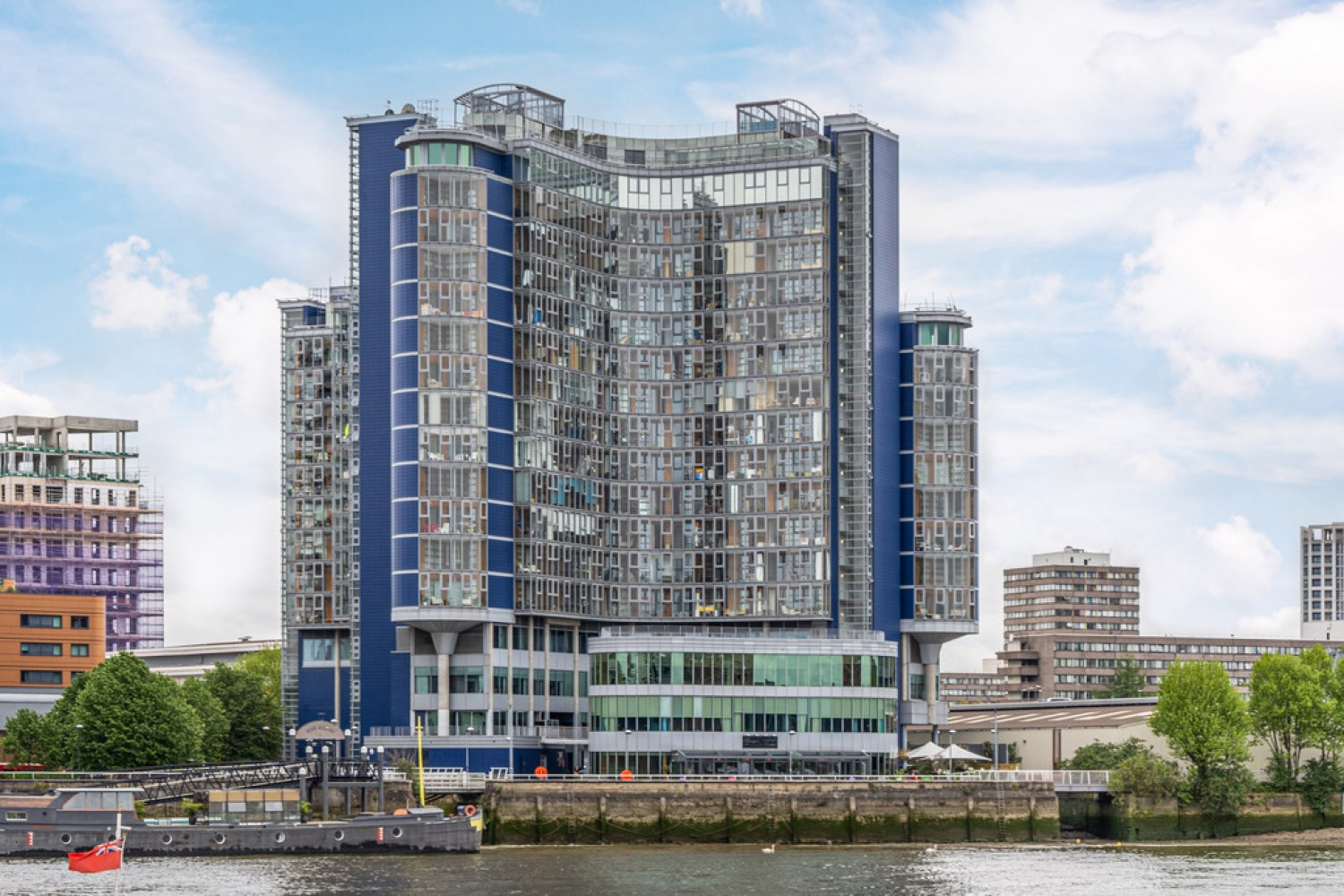 Falcon Wharf, Battersea