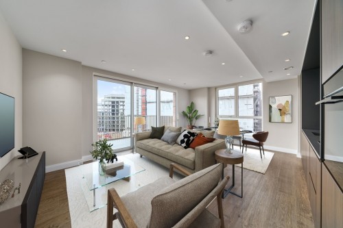 Juniper Gardens, Oval Village