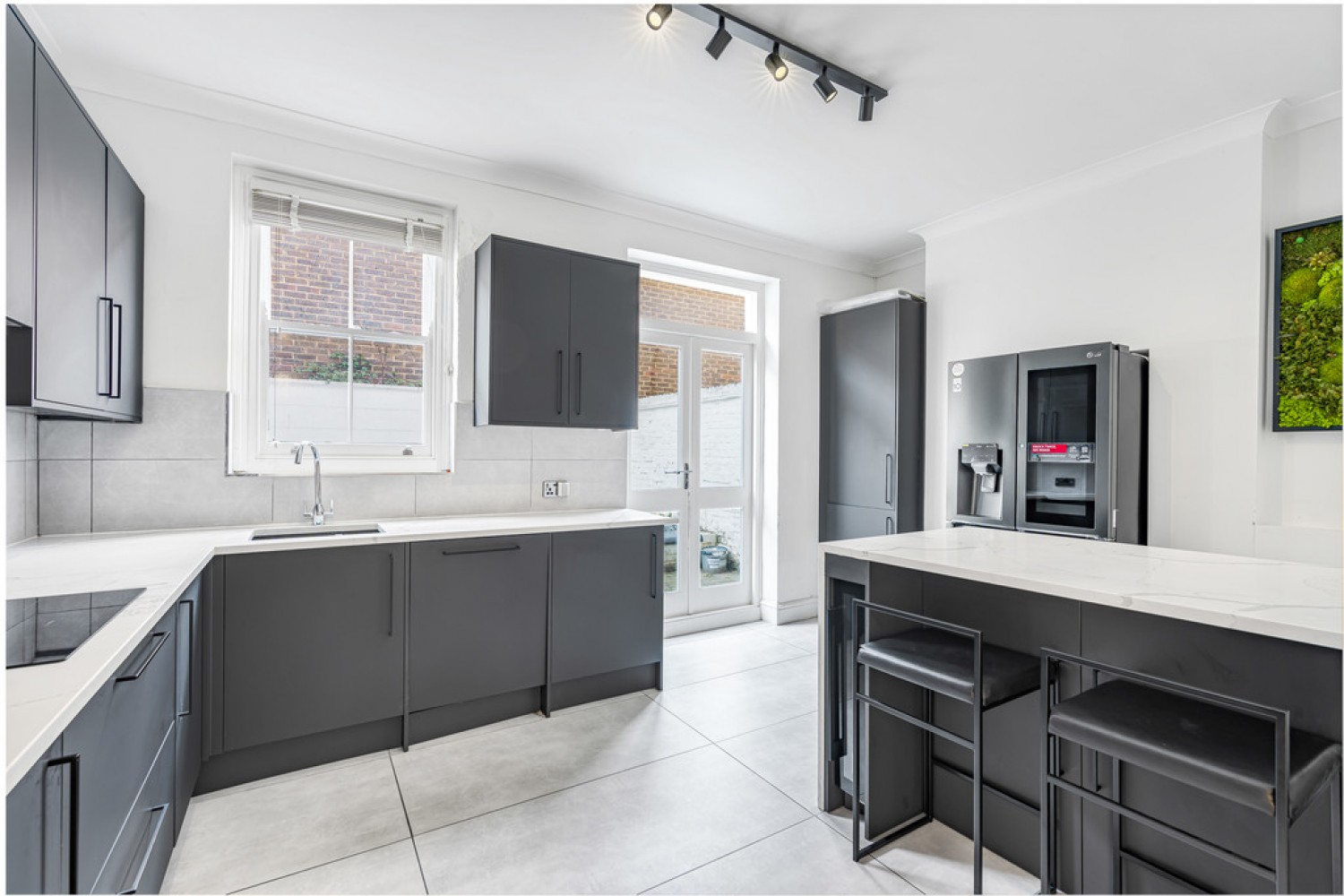 5 bedroom House for Sale Lots Road, Chelsea