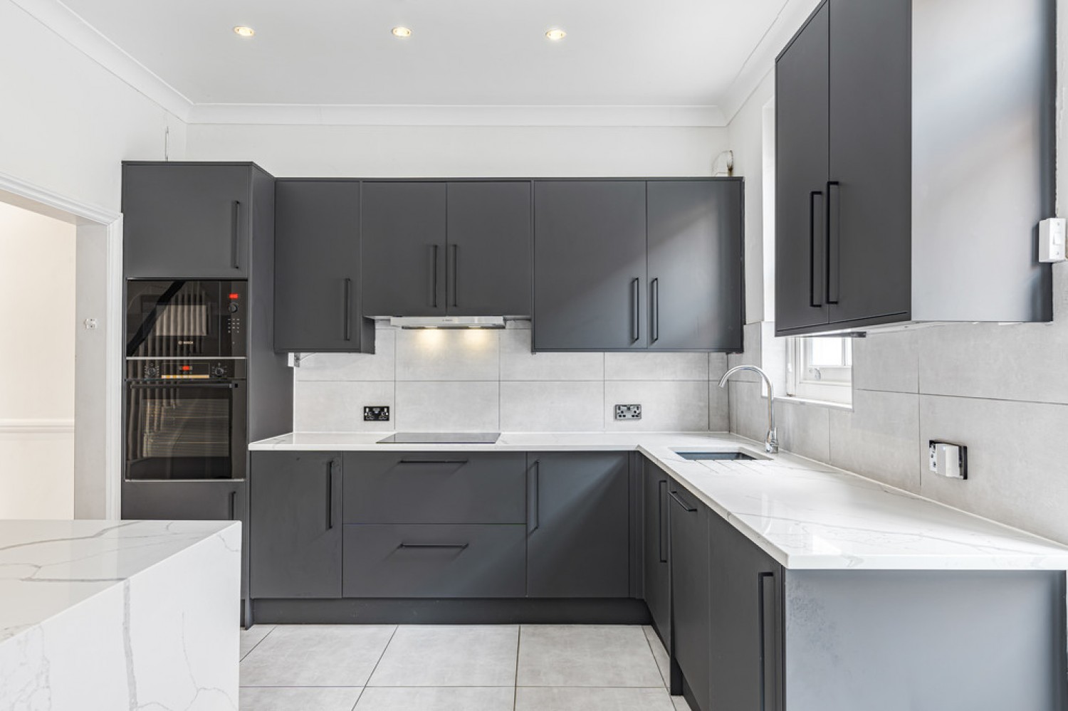 5 bedroom House for Sale Lots Road, Chelsea