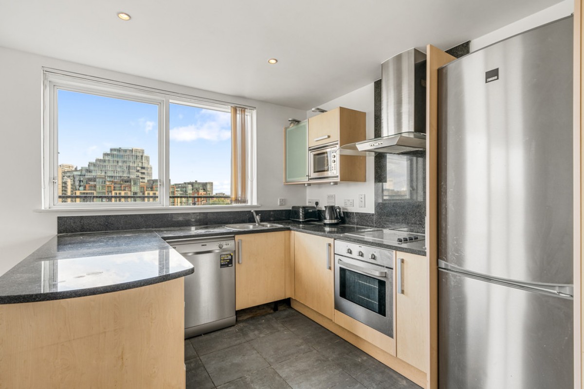 Riverside West, Battersea, Wandsworth