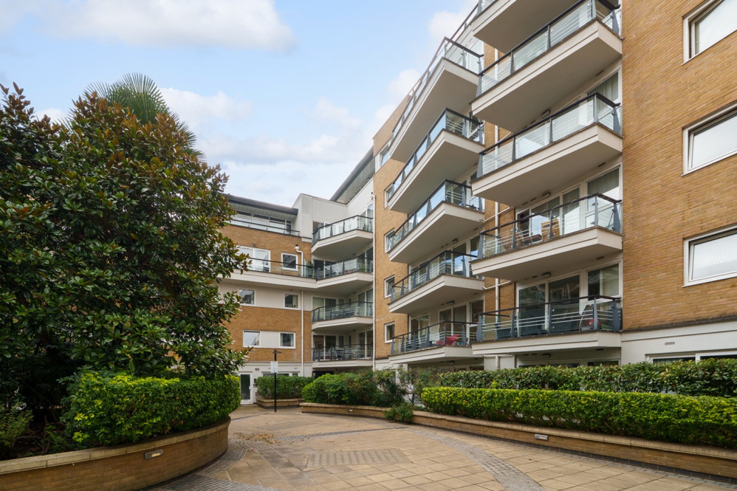 Riverside West , Wandsworth