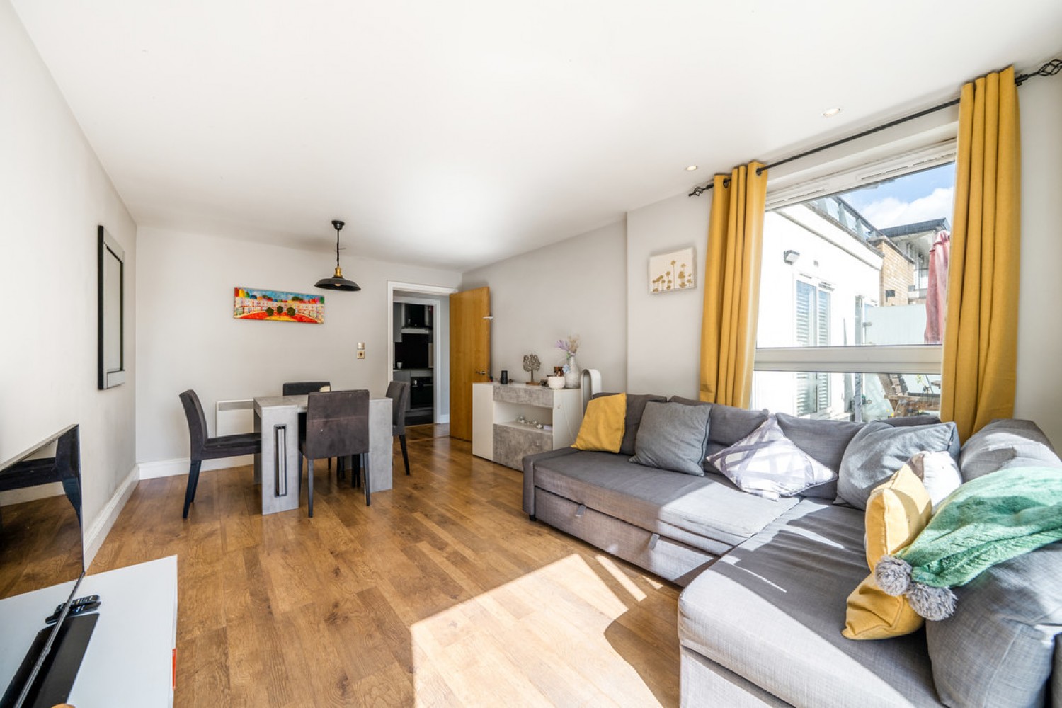 Riverside West , Wandsworth