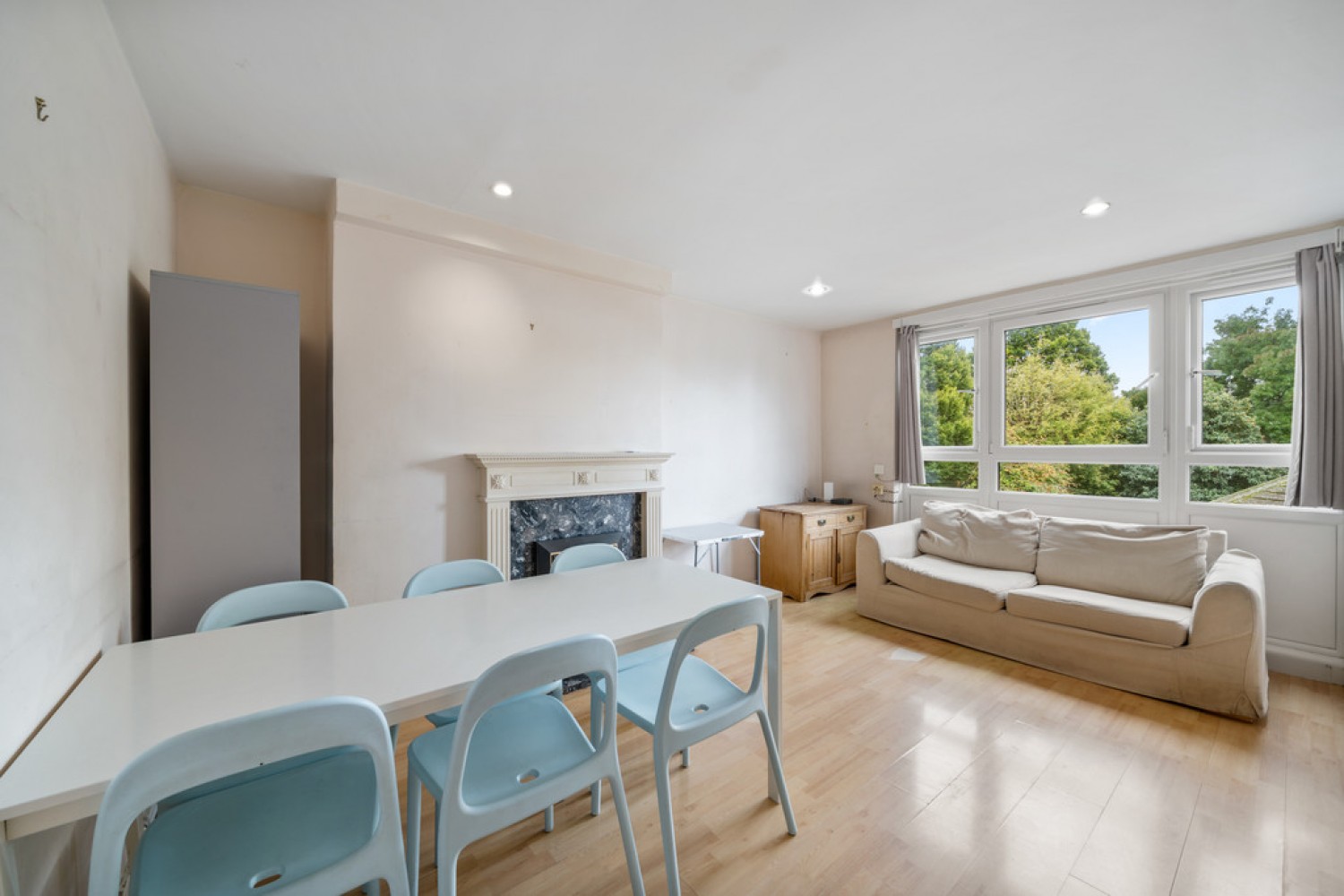 3 bedroom Flat for Sale Searles Close, Battersea