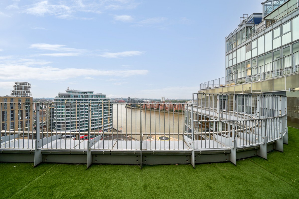 Lombard Wharf , Battersea